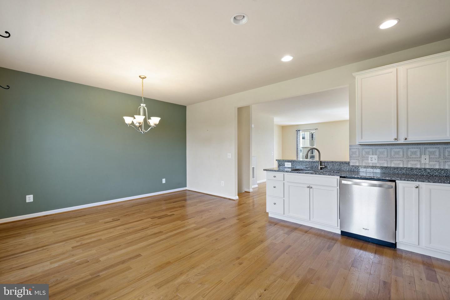113 BROCKHAM CT #UNIT #7, WINCHESTER, Virginia 22602, 2 Bedrooms Bedrooms, ,2 BathroomsBathrooms,Residential,For sale,113 BROCKHAM CT #UNIT #7,VAFV2033852 MLS # VAFV2033852