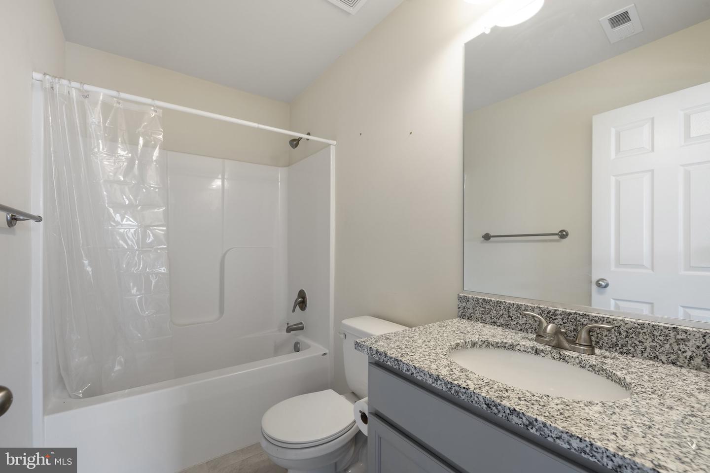 113 BROCKHAM CT #UNIT #7, WINCHESTER, Virginia 22602, 2 Bedrooms Bedrooms, ,2 BathroomsBathrooms,Residential,For sale,113 BROCKHAM CT #UNIT #7,VAFV2033852 MLS # VAFV2033852