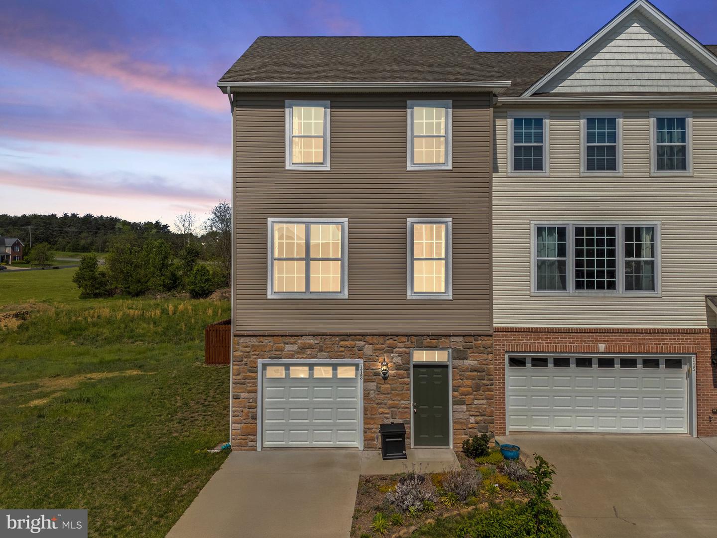 113 BROCKHAM CT #UNIT #7, WINCHESTER, Virginia 22602, 2 Bedrooms Bedrooms, ,2 BathroomsBathrooms,Residential,For sale,113 BROCKHAM CT #UNIT #7,VAFV2033852 MLS # VAFV2033852