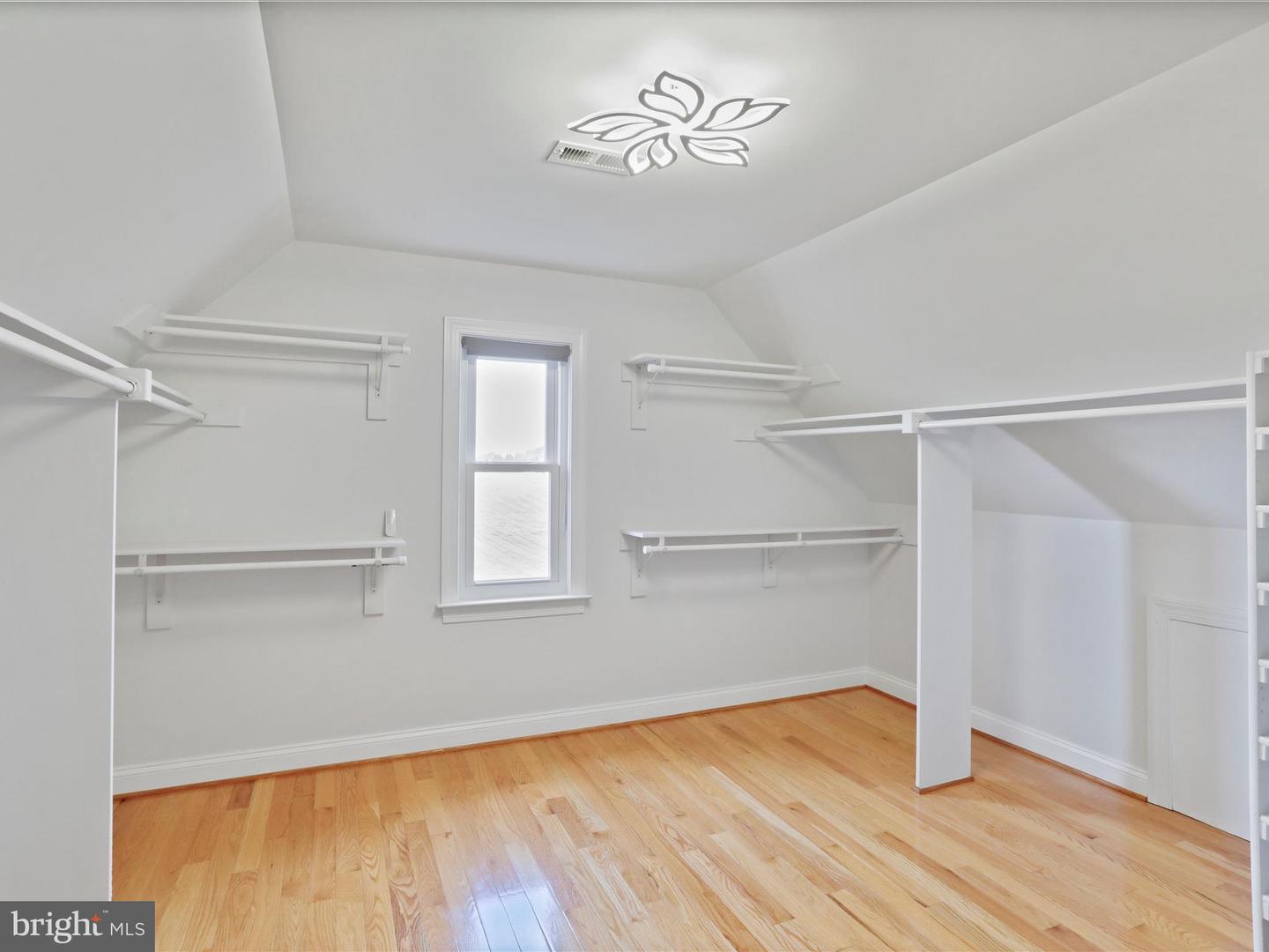 191 INEZ LN, STEPHENS CITY, Virginia 22655, 4 Bedrooms Bedrooms, ,4 BathroomsBathrooms,Residential,For sale,191 INEZ LN,VAFV2033854 MLS # VAFV2033854