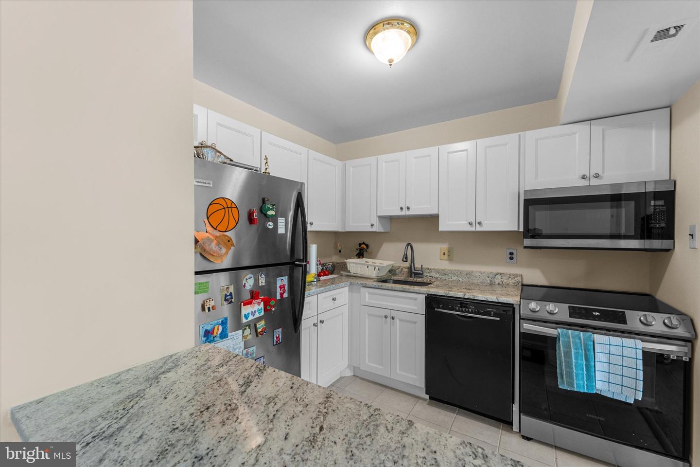 125-K CLUBHOUSE DR SW #11, LEESBURG, Virginia 20175, 1 Bedroom Bedrooms, ,1 BathroomBathrooms,Residential,For sale,125-K CLUBHOUSE DR SW #11,VALO2095408 MLS # VALO2095408