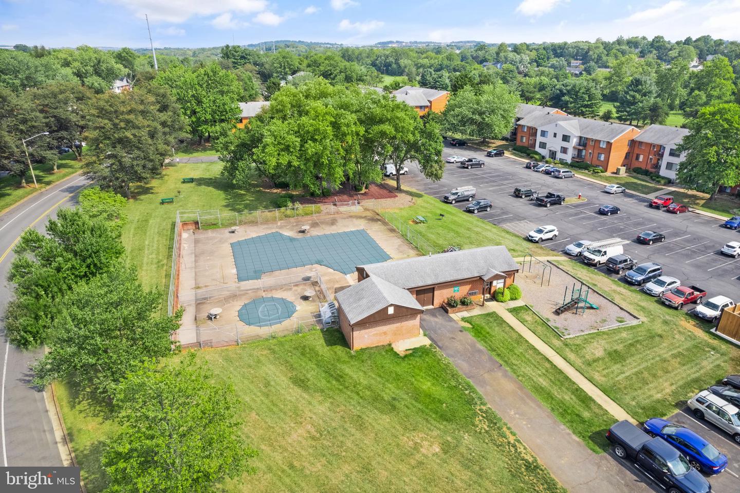 125-K CLUBHOUSE DR SW #11, LEESBURG, Virginia 20175, 1 Bedroom Bedrooms, ,1 BathroomBathrooms,Residential,For sale,125-K CLUBHOUSE DR SW #11,VALO2095408 MLS # VALO2095408