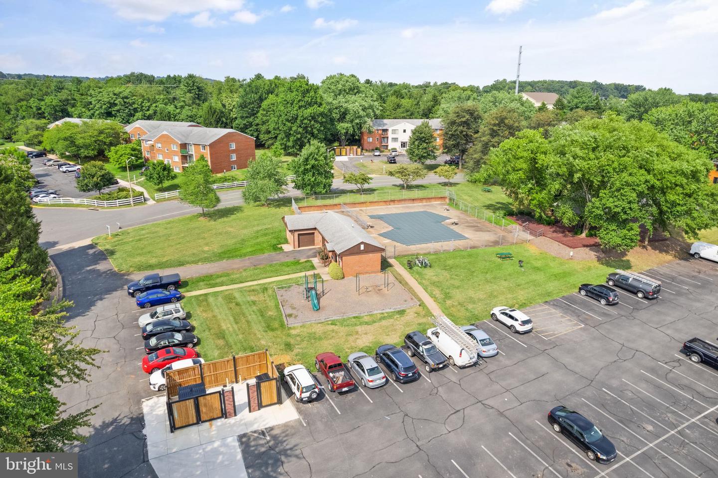 125-K CLUBHOUSE DR SW #11, LEESBURG, Virginia 20175, 1 Bedroom Bedrooms, ,1 BathroomBathrooms,Residential,For sale,125-K CLUBHOUSE DR SW #11,VALO2095408 MLS # VALO2095408