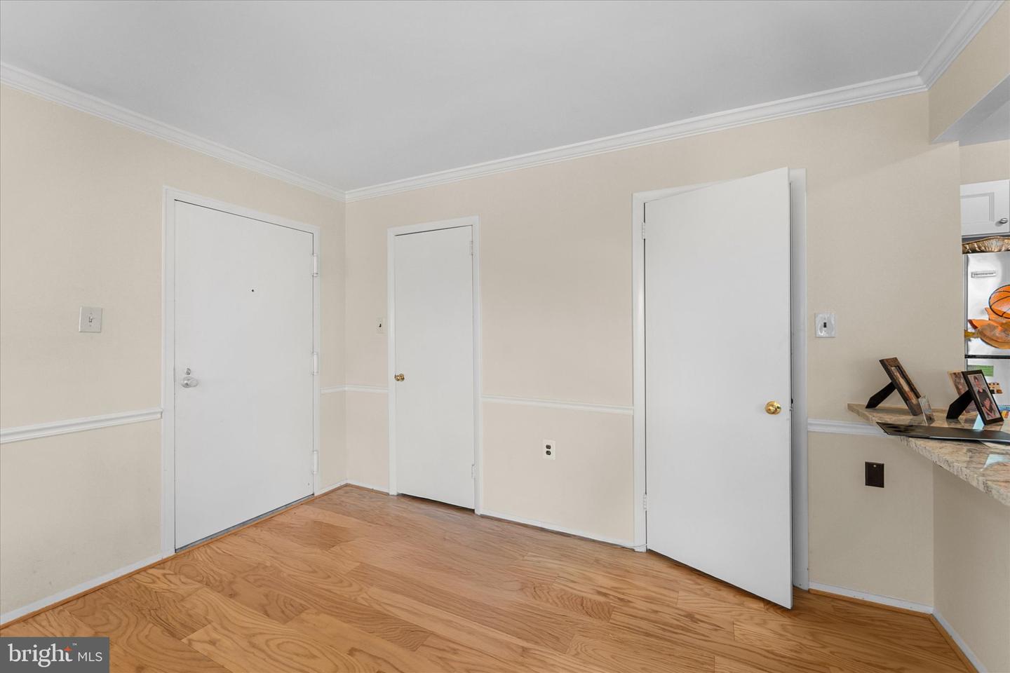 125-K CLUBHOUSE DR SW #11, LEESBURG, Virginia 20175, 1 Bedroom Bedrooms, ,1 BathroomBathrooms,Residential,For sale,125-K CLUBHOUSE DR SW #11,VALO2095408 MLS # VALO2095408