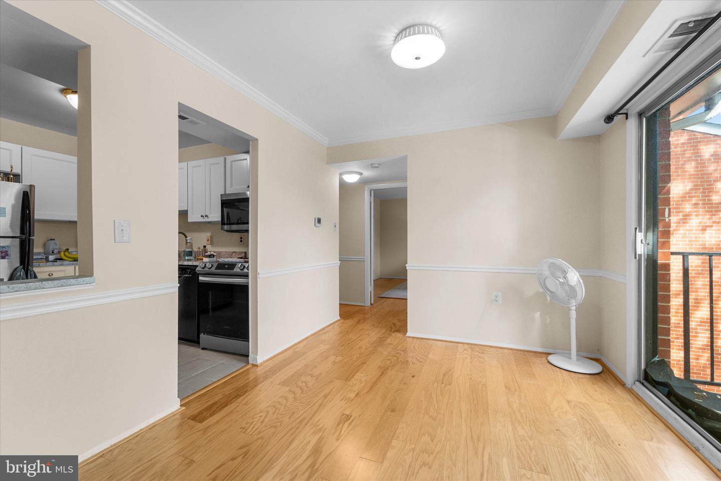 125-K CLUBHOUSE DR SW #11, LEESBURG, Virginia 20175, 1 Bedroom Bedrooms, ,1 BathroomBathrooms,Residential,For sale,125-K CLUBHOUSE DR SW #11,VALO2095408 MLS # VALO2095408