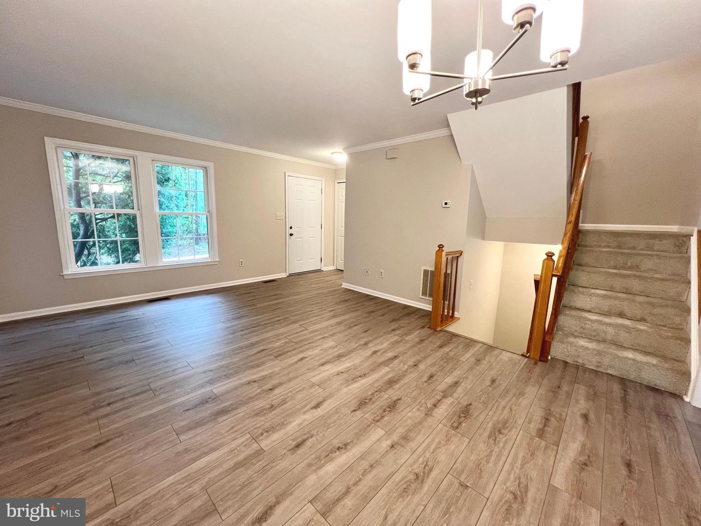 6062 CLAY SPUR CT, CENTREVILLE, Virginia 20121, 3 Bedrooms Bedrooms, ,3 BathroomsBathrooms,Residential,For sale,6062 CLAY SPUR CT,VAFX2238214 MLS # VAFX2238214