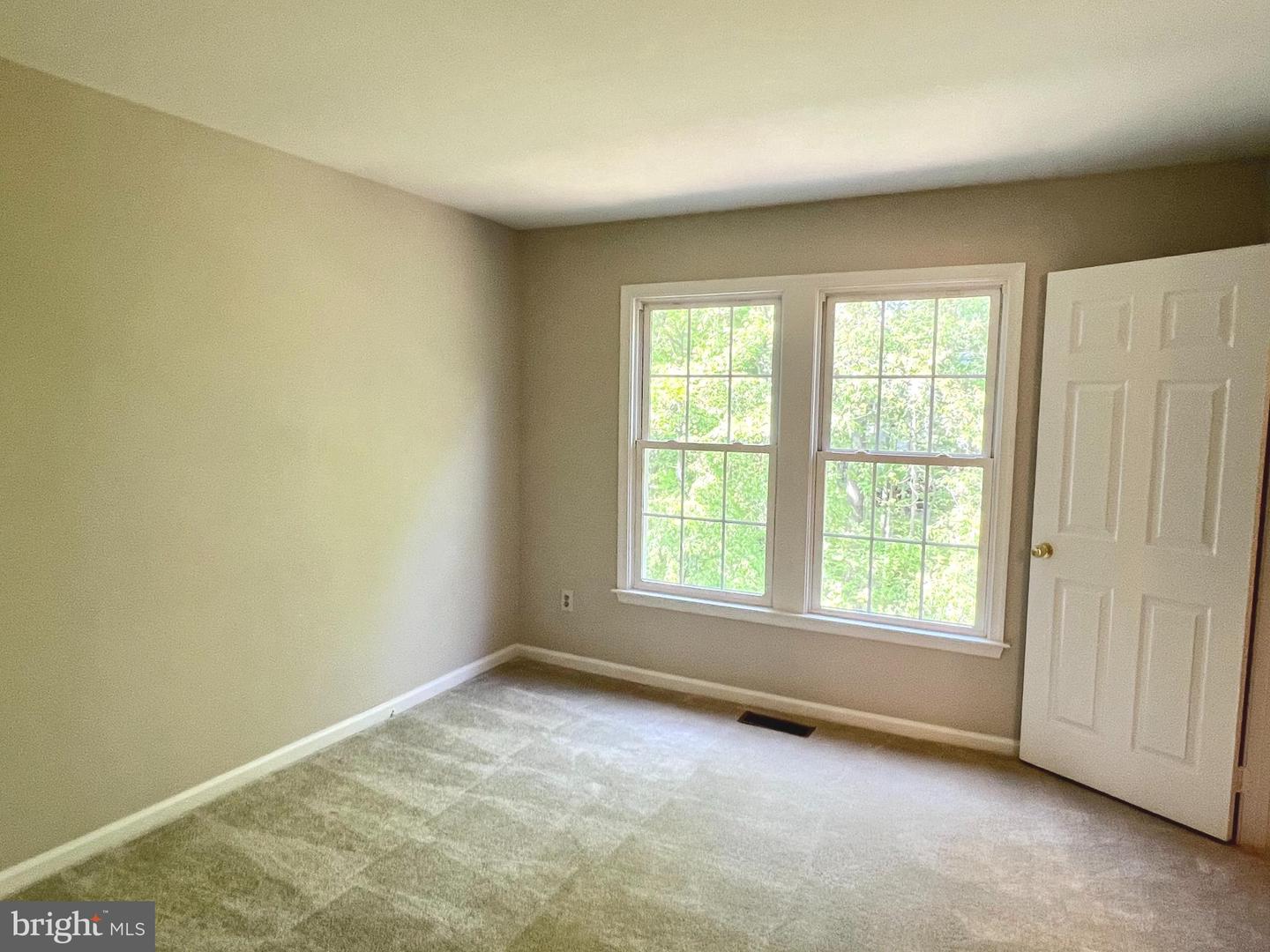 6062 CLAY SPUR CT, CENTREVILLE, Virginia 20121, 3 Bedrooms Bedrooms, ,3 BathroomsBathrooms,Residential,For sale,6062 CLAY SPUR CT,VAFX2238214 MLS # VAFX2238214