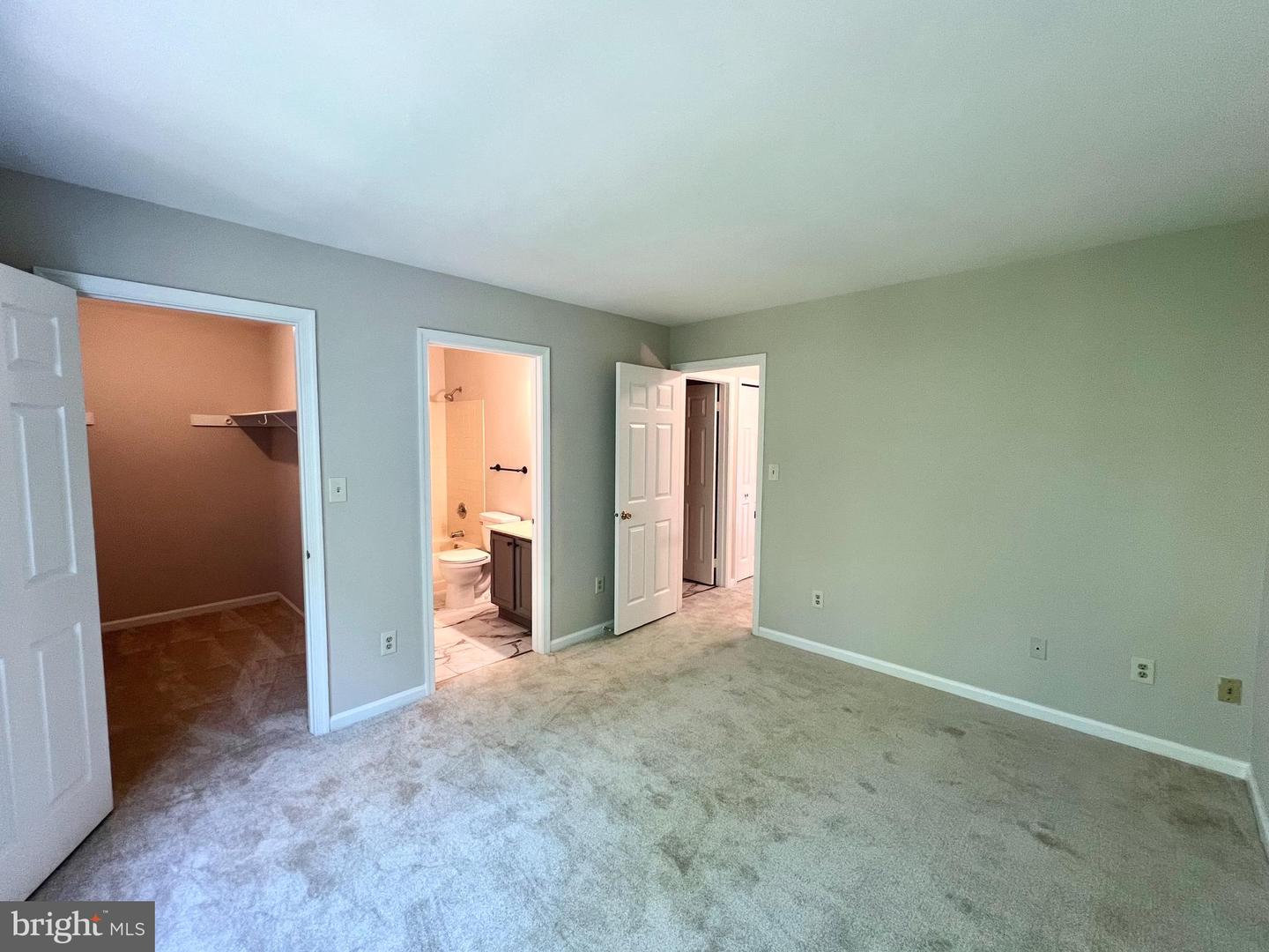 6062 CLAY SPUR CT, CENTREVILLE, Virginia 20121, 3 Bedrooms Bedrooms, ,3 BathroomsBathrooms,Residential,For sale,6062 CLAY SPUR CT,VAFX2238214 MLS # VAFX2238214