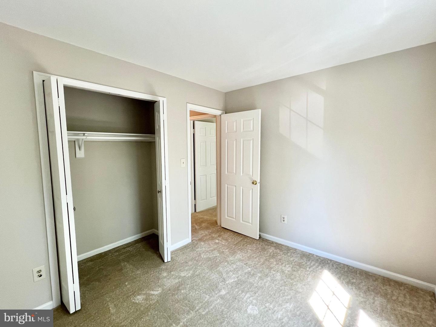 6062 CLAY SPUR CT, CENTREVILLE, Virginia 20121, 3 Bedrooms Bedrooms, ,3 BathroomsBathrooms,Residential,For sale,6062 CLAY SPUR CT,VAFX2238214 MLS # VAFX2238214
