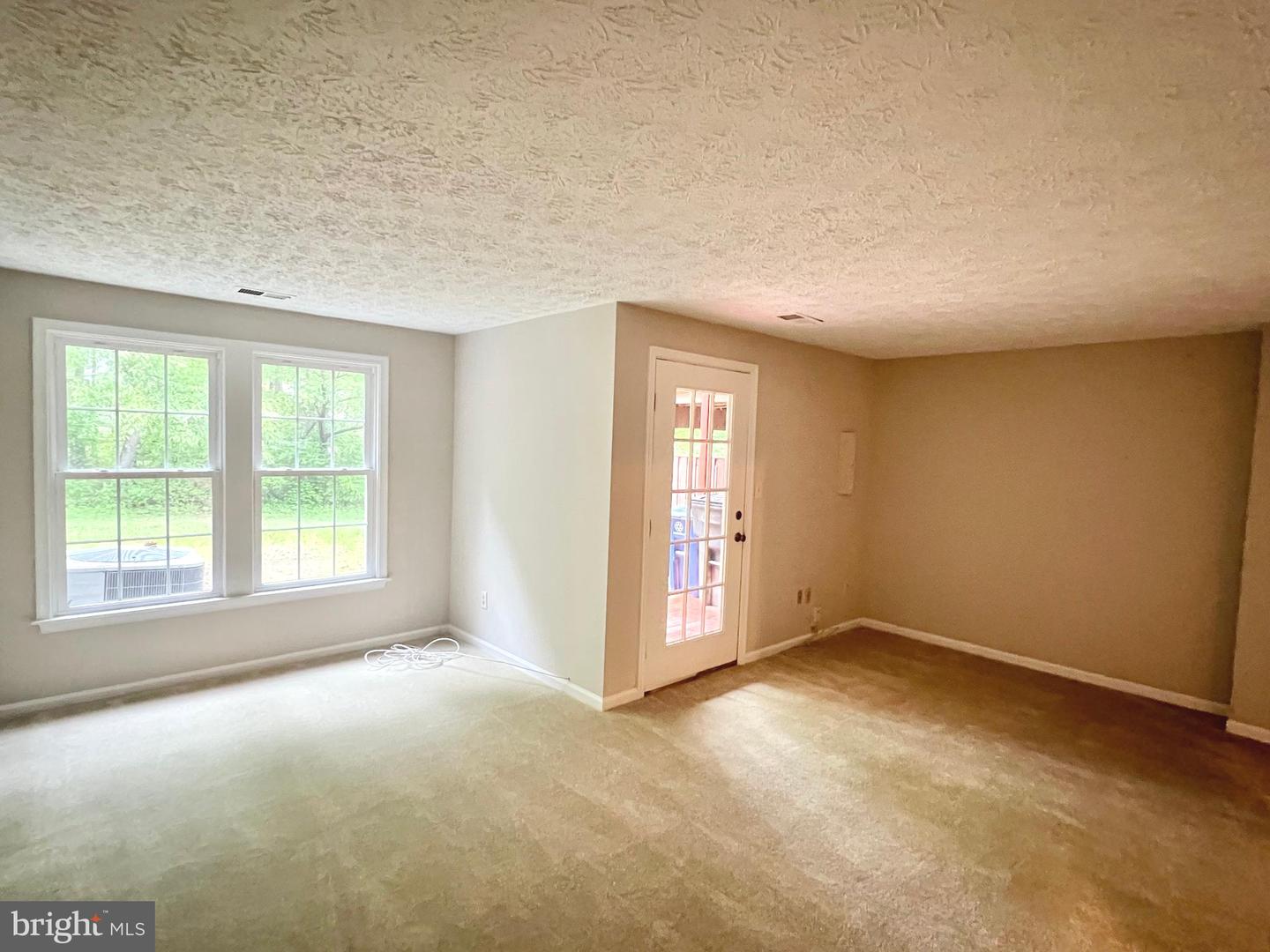 6062 CLAY SPUR CT, CENTREVILLE, Virginia 20121, 3 Bedrooms Bedrooms, ,3 BathroomsBathrooms,Residential,For sale,6062 CLAY SPUR CT,VAFX2238214 MLS # VAFX2238214