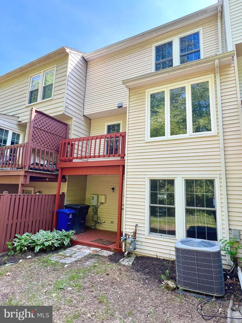 6062 CLAY SPUR CT, CENTREVILLE, Virginia 20121, 3 Bedrooms Bedrooms, ,3 BathroomsBathrooms,Residential,For sale,6062 CLAY SPUR CT,VAFX2238214 MLS # VAFX2238214