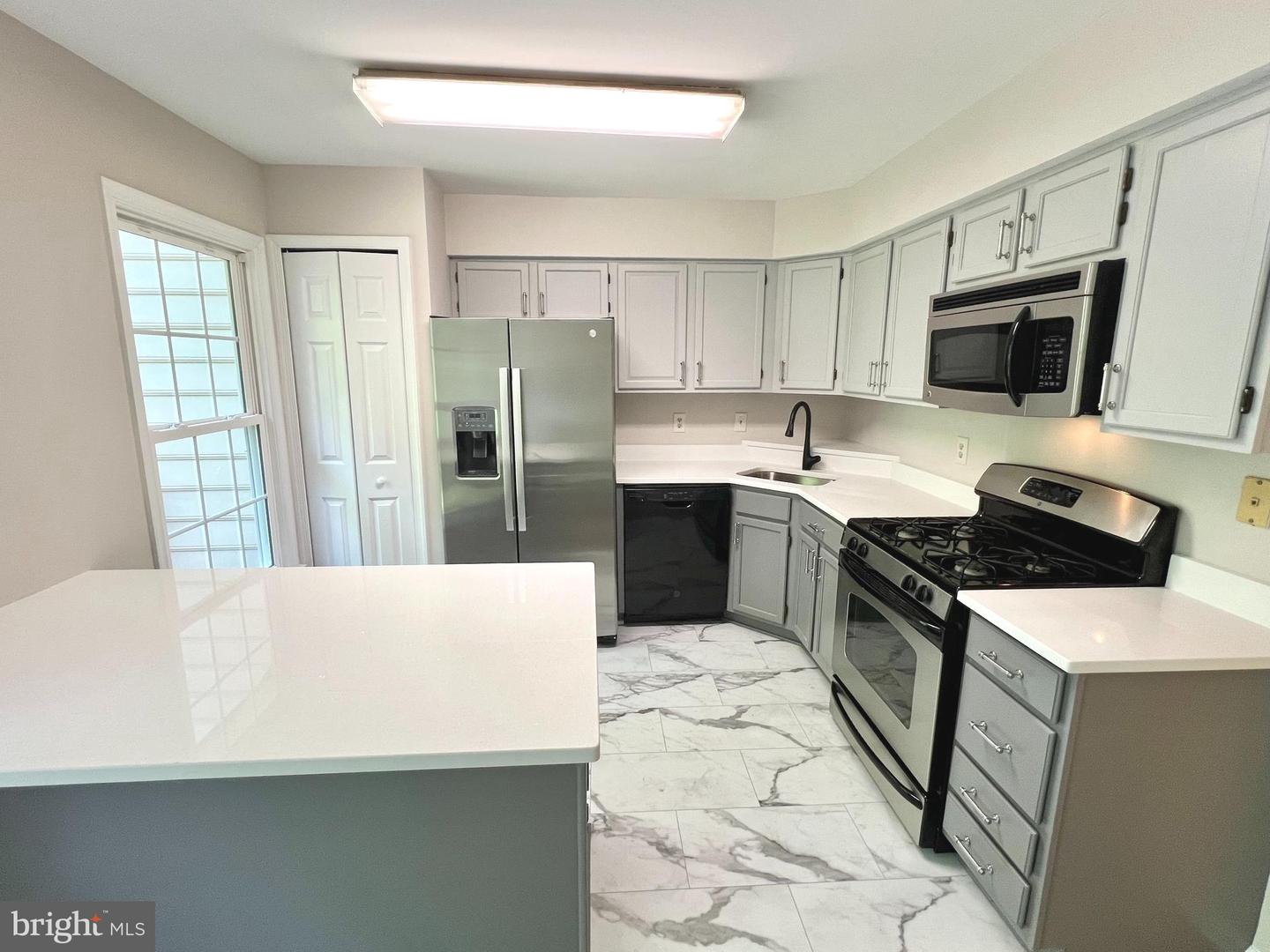 6062 CLAY SPUR CT, CENTREVILLE, Virginia 20121, 3 Bedrooms Bedrooms, ,3 BathroomsBathrooms,Residential,For sale,6062 CLAY SPUR CT,VAFX2238214 MLS # VAFX2238214