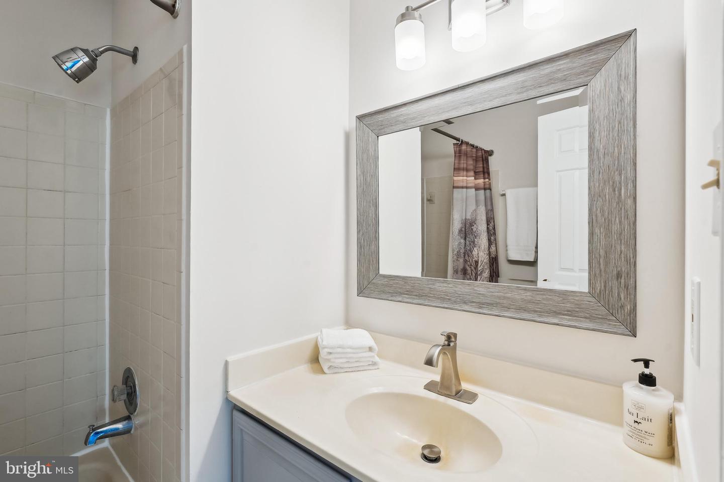 12871 VALLEYWOOD DR, WOODBRIDGE, Virginia 22192, 4 Bedrooms Bedrooms, ,2 BathroomsBathrooms,Residential,For sale,12871 VALLEYWOOD DR,VAPW2093760 MLS # VAPW2093760