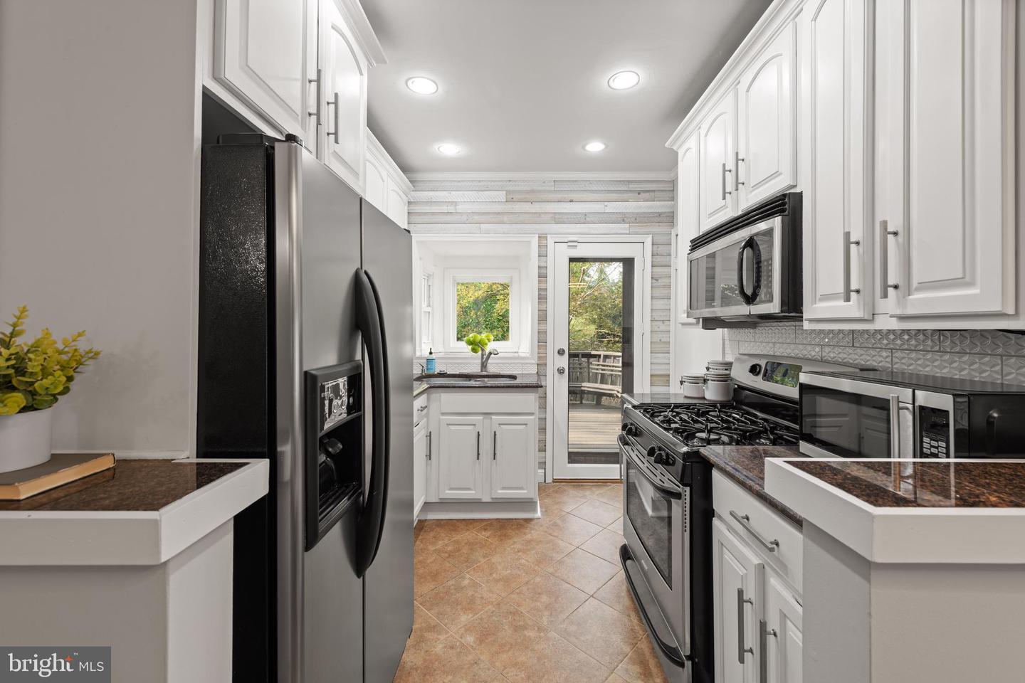 2610 HAMLIN ST NE, WASHINGTON, District Of Columbia 20018, 3 Bedrooms Bedrooms, ,2 BathroomsBathrooms,Residential,For sale,2610 HAMLIN ST NE,DCDC2198642 MLS # DCDC2198642