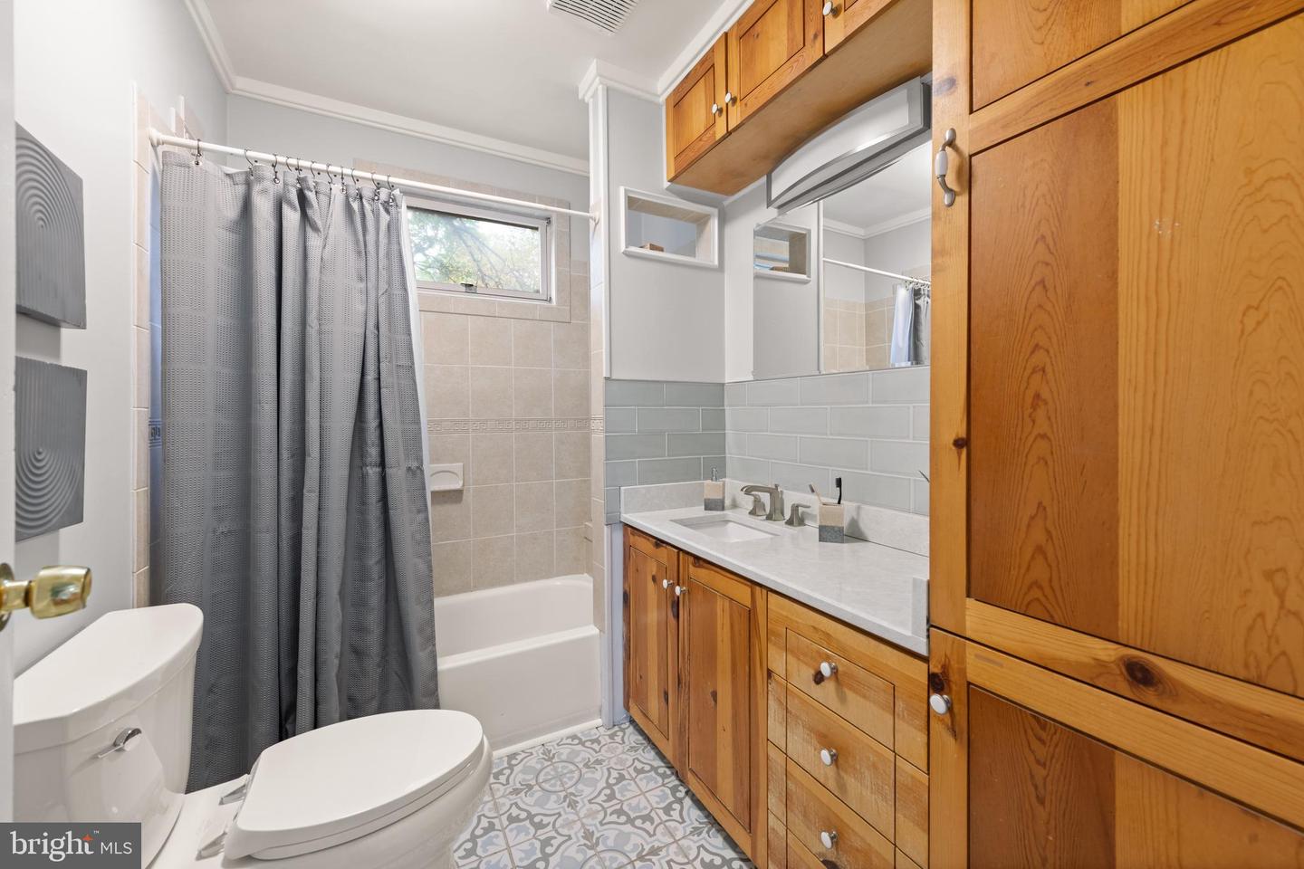 2610 HAMLIN ST NE, WASHINGTON, District Of Columbia 20018, 3 Bedrooms Bedrooms, ,2 BathroomsBathrooms,Residential,For sale,2610 HAMLIN ST NE,DCDC2198642 MLS # DCDC2198642