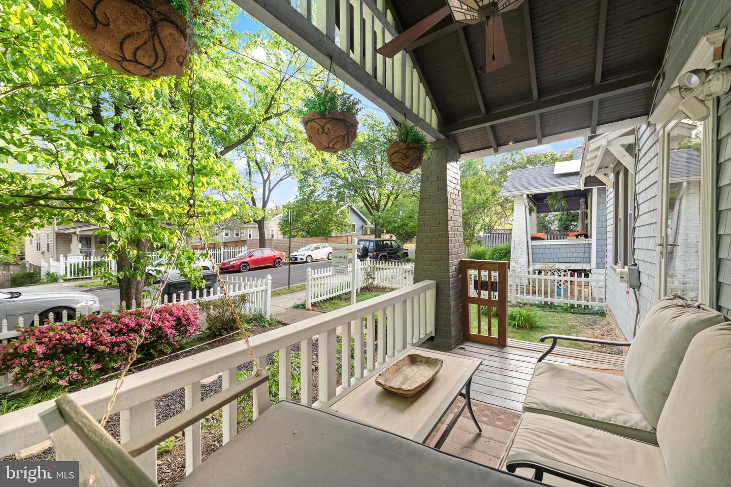 2610 HAMLIN ST NE, WASHINGTON, District Of Columbia 20018, 3 Bedrooms Bedrooms, ,2 BathroomsBathrooms,Residential,For sale,2610 HAMLIN ST NE,DCDC2198642 MLS # DCDC2198642