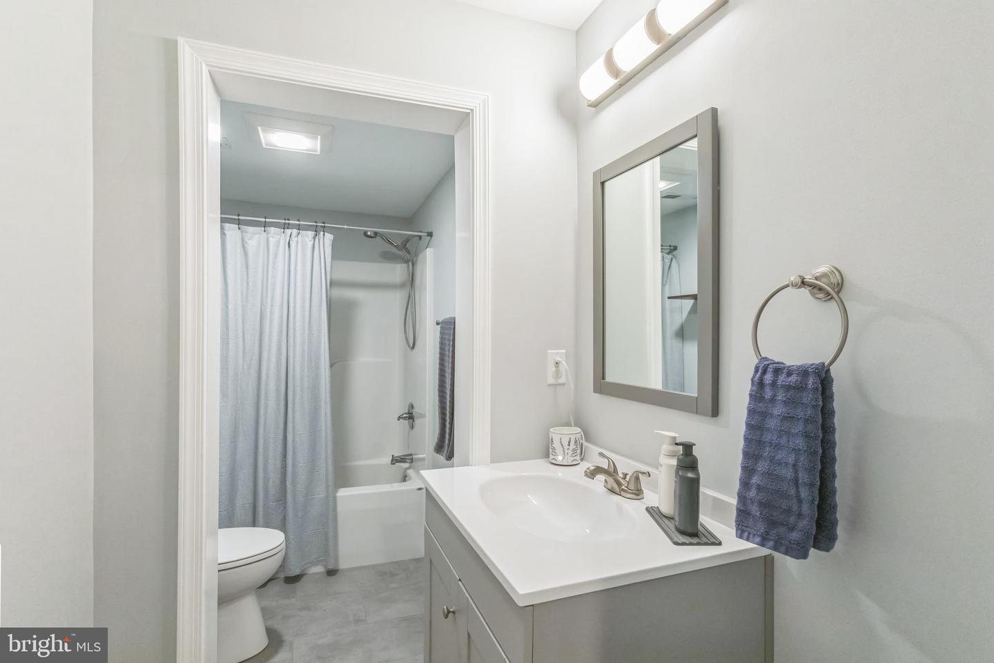 864 JAMES RIVER RD, SCOTTSVILLE, Virginia 24590, 4 Bedrooms Bedrooms, ,2 BathroomsBathrooms,Residential,For sale,864 JAMES RIVER RD,VAAB2000966 MLS # VAAB2000966