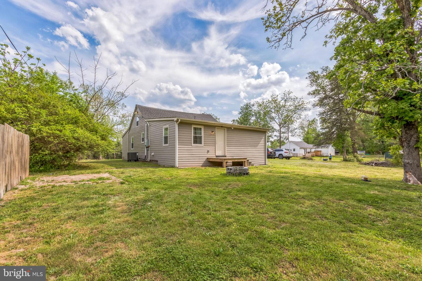 864 JAMES RIVER RD, SCOTTSVILLE, Virginia 24590, 4 Bedrooms Bedrooms, ,2 BathroomsBathrooms,Residential,For sale,864 JAMES RIVER RD,VAAB2000966 MLS # VAAB2000966