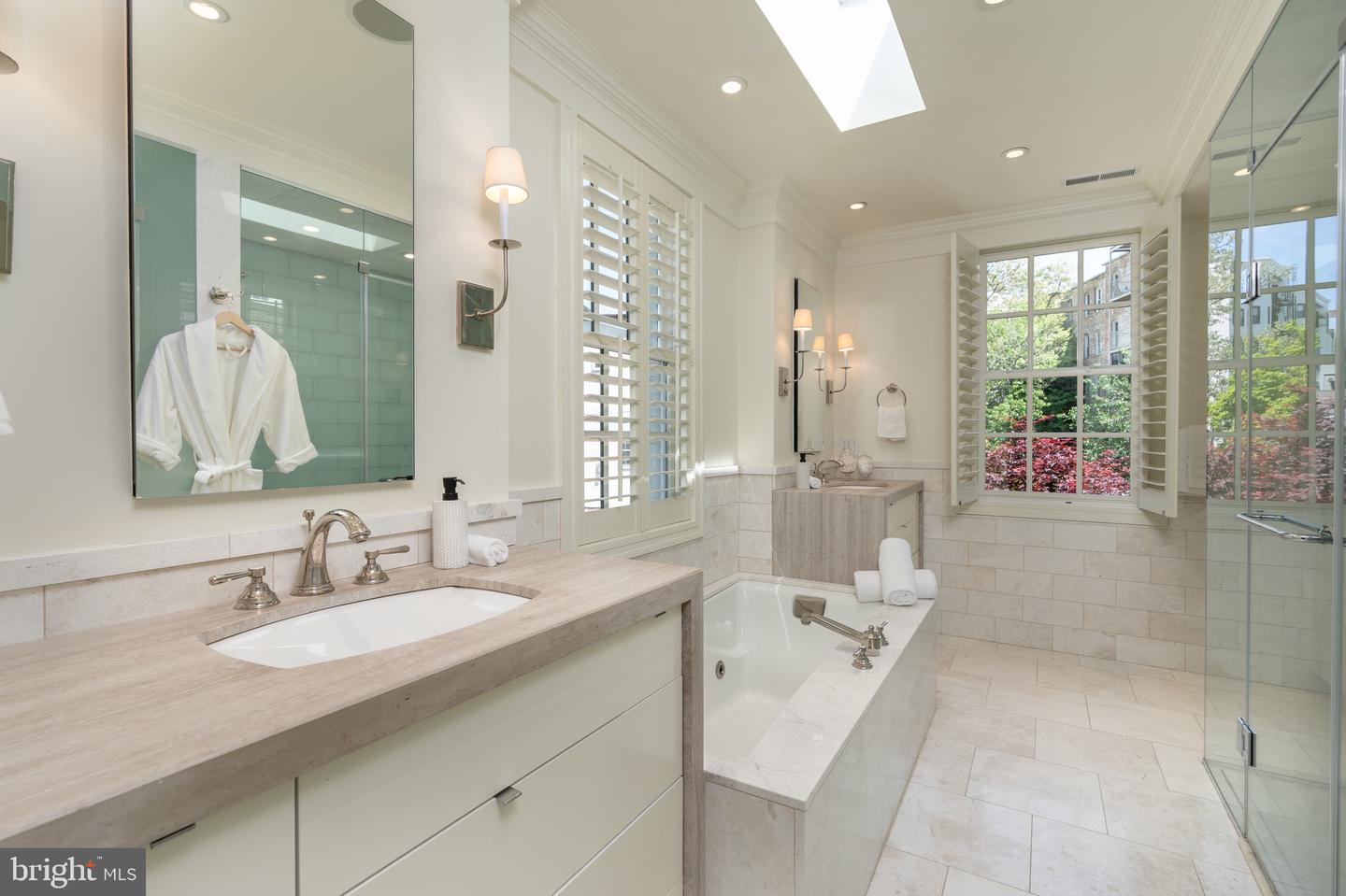 1919 23RD ST NW, WASHINGTON, District Of Columbia 20008, 5 Bedrooms Bedrooms, ,5 BathroomsBathrooms,Residential,For sale,1919 23RD ST NW,DCDC2198662 MLS # DCDC2198662