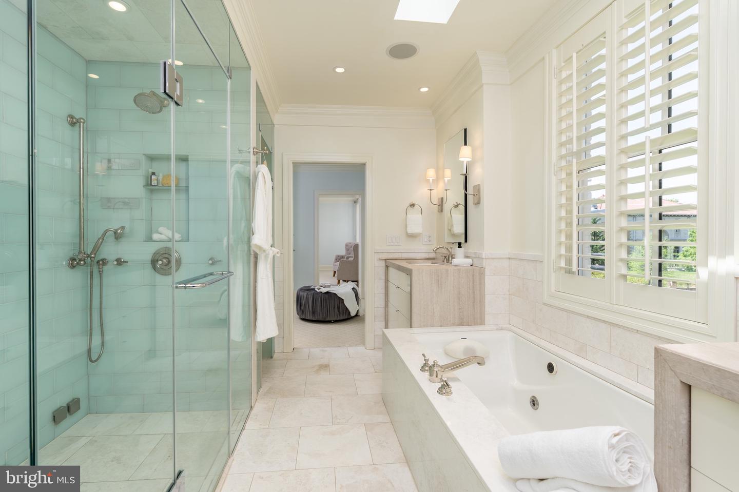 1919 23RD ST NW, WASHINGTON, District Of Columbia 20008, 5 Bedrooms Bedrooms, ,5 BathroomsBathrooms,Residential,For sale,1919 23RD ST NW,DCDC2198662 MLS # DCDC2198662