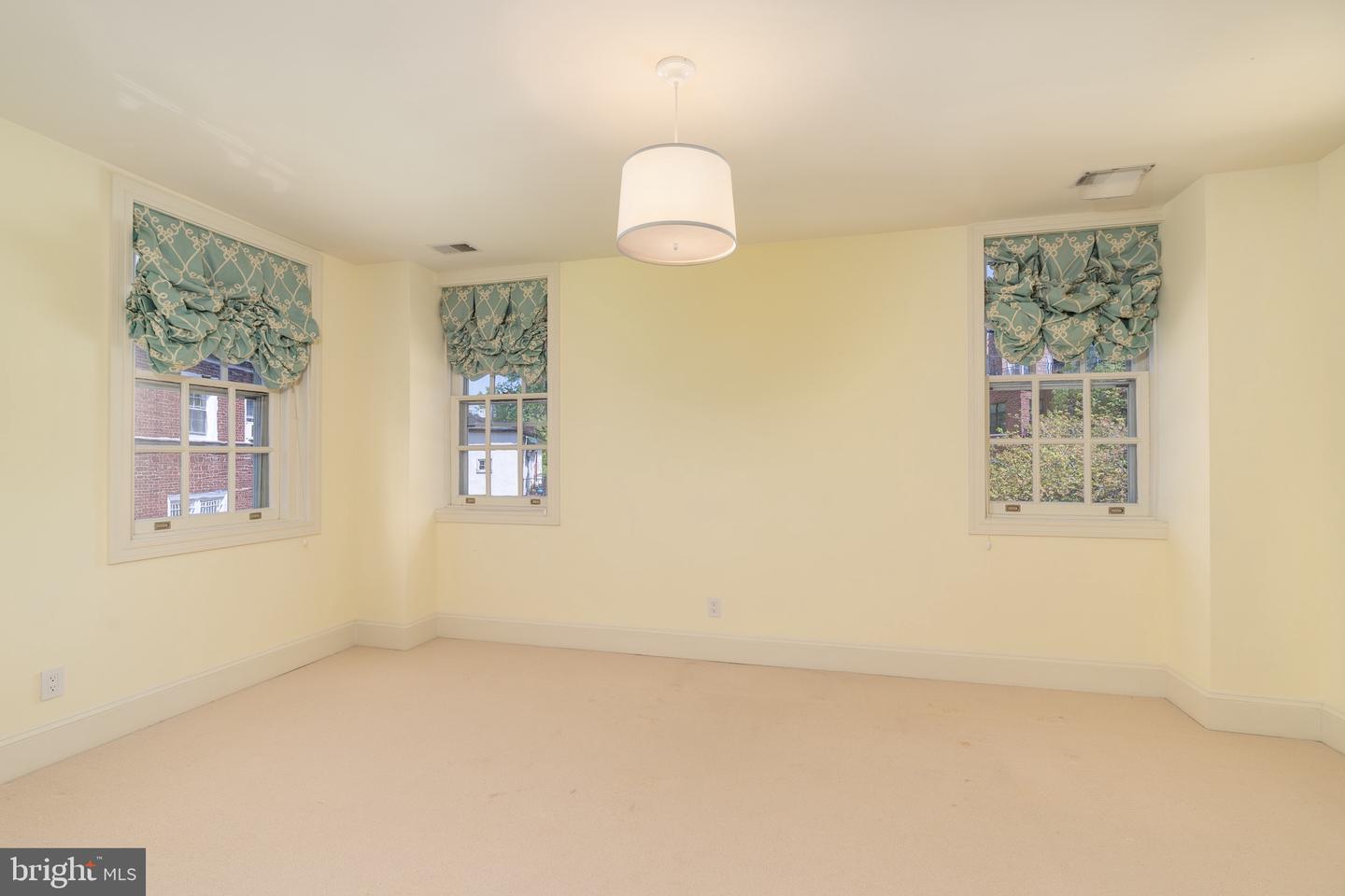 1919 23RD ST NW, WASHINGTON, District Of Columbia 20008, 5 Bedrooms Bedrooms, ,5 BathroomsBathrooms,Residential,For sale,1919 23RD ST NW,DCDC2198662 MLS # DCDC2198662