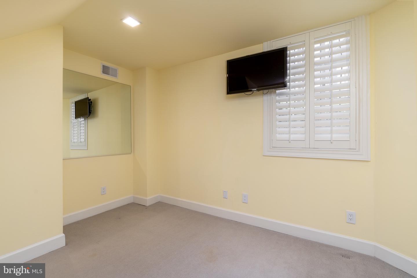 1919 23RD ST NW, WASHINGTON, District Of Columbia 20008, 5 Bedrooms Bedrooms, ,5 BathroomsBathrooms,Residential,For sale,1919 23RD ST NW,DCDC2198662 MLS # DCDC2198662