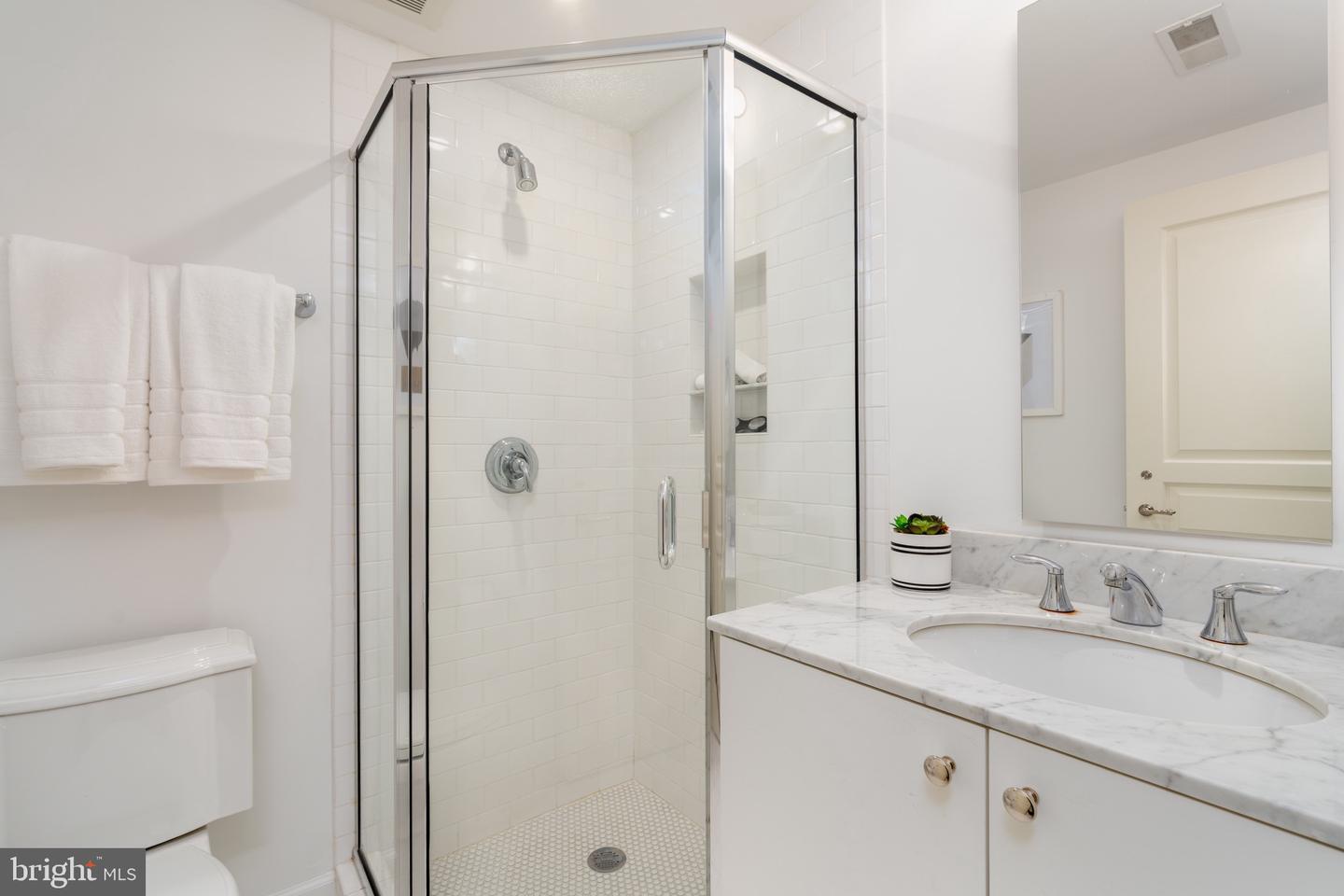 1919 23RD ST NW, WASHINGTON, District Of Columbia 20008, 5 Bedrooms Bedrooms, ,5 BathroomsBathrooms,Residential,For sale,1919 23RD ST NW,DCDC2198662 MLS # DCDC2198662