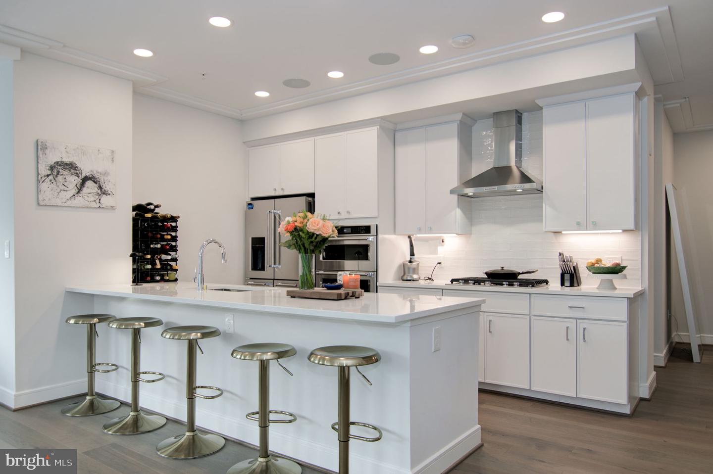 625 SLATERS LN #204, ALEXANDRIA, Virginia 22314, 3 Bedrooms Bedrooms, ,2 BathroomsBathrooms,Residential,For sale,625 SLATERS LN #204,VAAX2044854 MLS # VAAX2044854