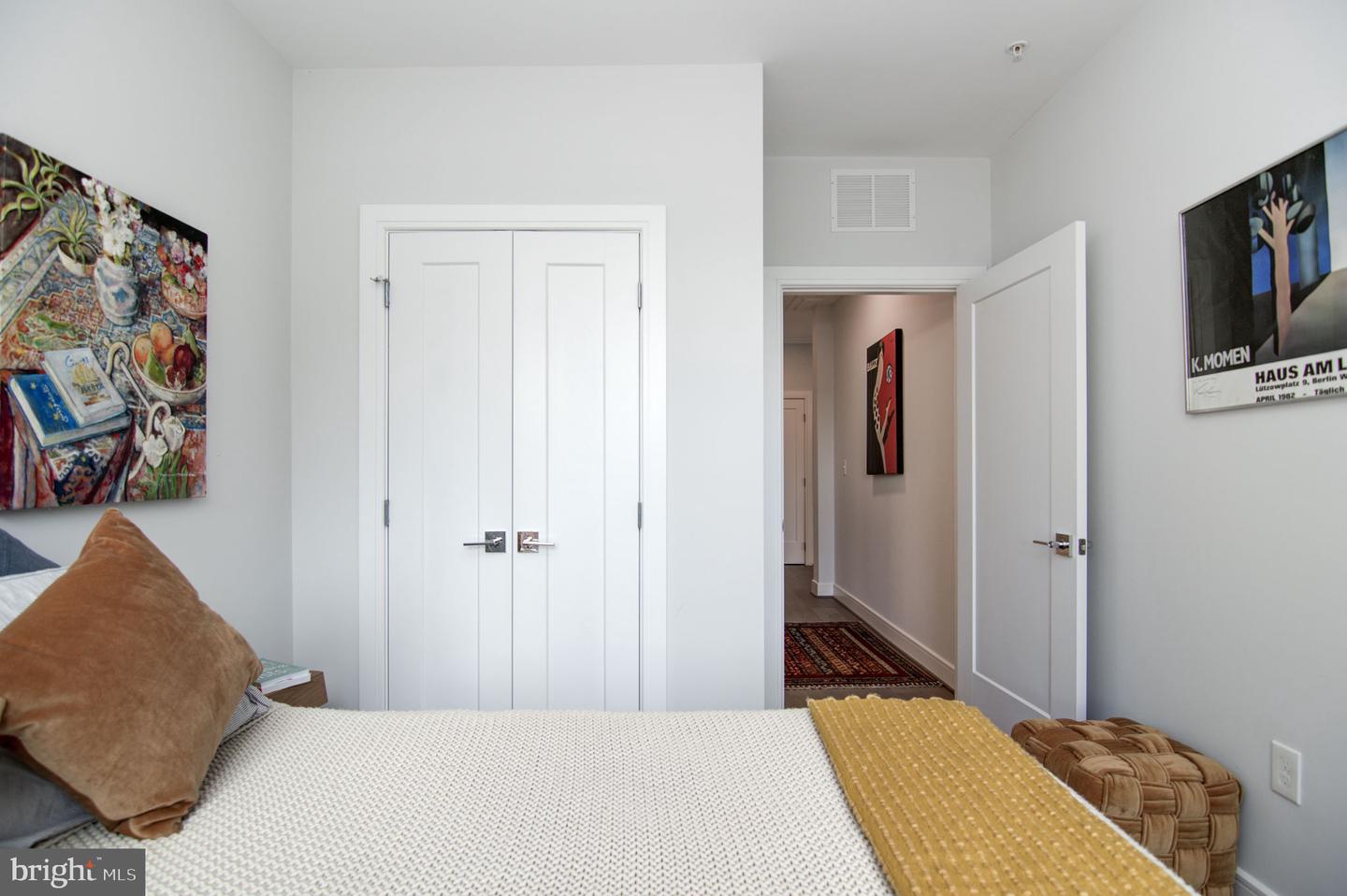 625 SLATERS LN #204, ALEXANDRIA, Virginia 22314, 3 Bedrooms Bedrooms, ,2 BathroomsBathrooms,Residential,For sale,625 SLATERS LN #204,VAAX2044854 MLS # VAAX2044854