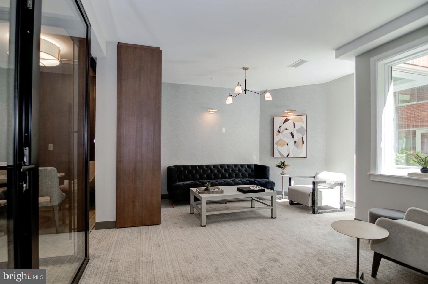 625 SLATERS LN #204, ALEXANDRIA, Virginia 22314, 3 Bedrooms Bedrooms, ,2 BathroomsBathrooms,Residential,For sale,625 SLATERS LN #204,VAAX2044854 MLS # VAAX2044854