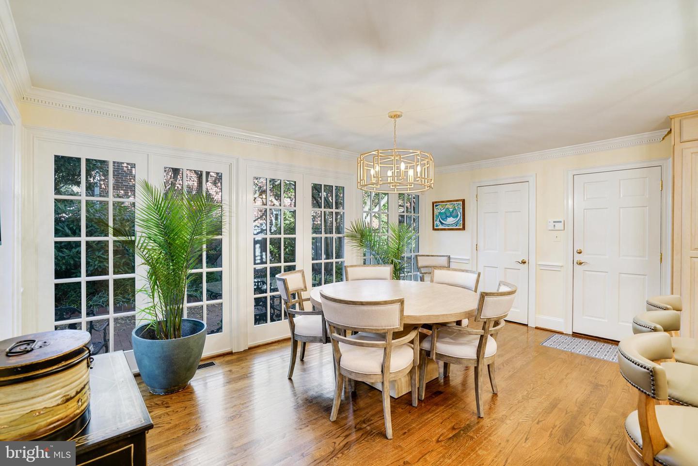 119 WOLFE ST, ALEXANDRIA, Virginia 22314, 6 Bedrooms Bedrooms, ,4 BathroomsBathrooms,Residential,For sale,119 WOLFE ST,VAAX2044858 MLS # VAAX2044858