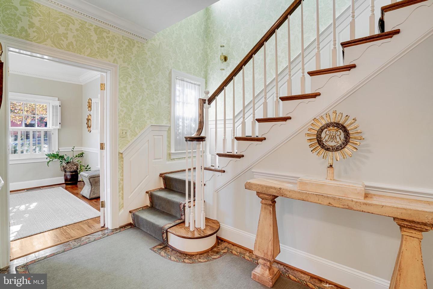 119 WOLFE ST, ALEXANDRIA, Virginia 22314, 6 Bedrooms Bedrooms, ,4 BathroomsBathrooms,Residential,For sale,119 WOLFE ST,VAAX2044858 MLS # VAAX2044858