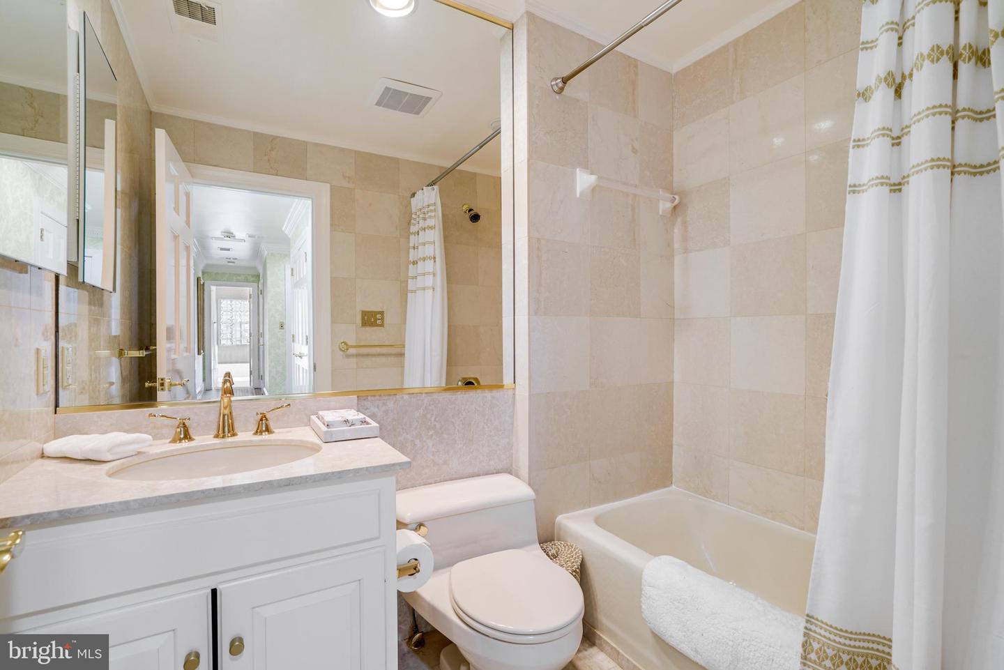 119 WOLFE ST, ALEXANDRIA, Virginia 22314, 6 Bedrooms Bedrooms, ,4 BathroomsBathrooms,Residential,For sale,119 WOLFE ST,VAAX2044858 MLS # VAAX2044858