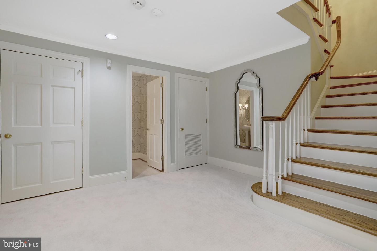 119 WOLFE ST, ALEXANDRIA, Virginia 22314, 6 Bedrooms Bedrooms, ,4 BathroomsBathrooms,Residential,For sale,119 WOLFE ST,VAAX2044858 MLS # VAAX2044858