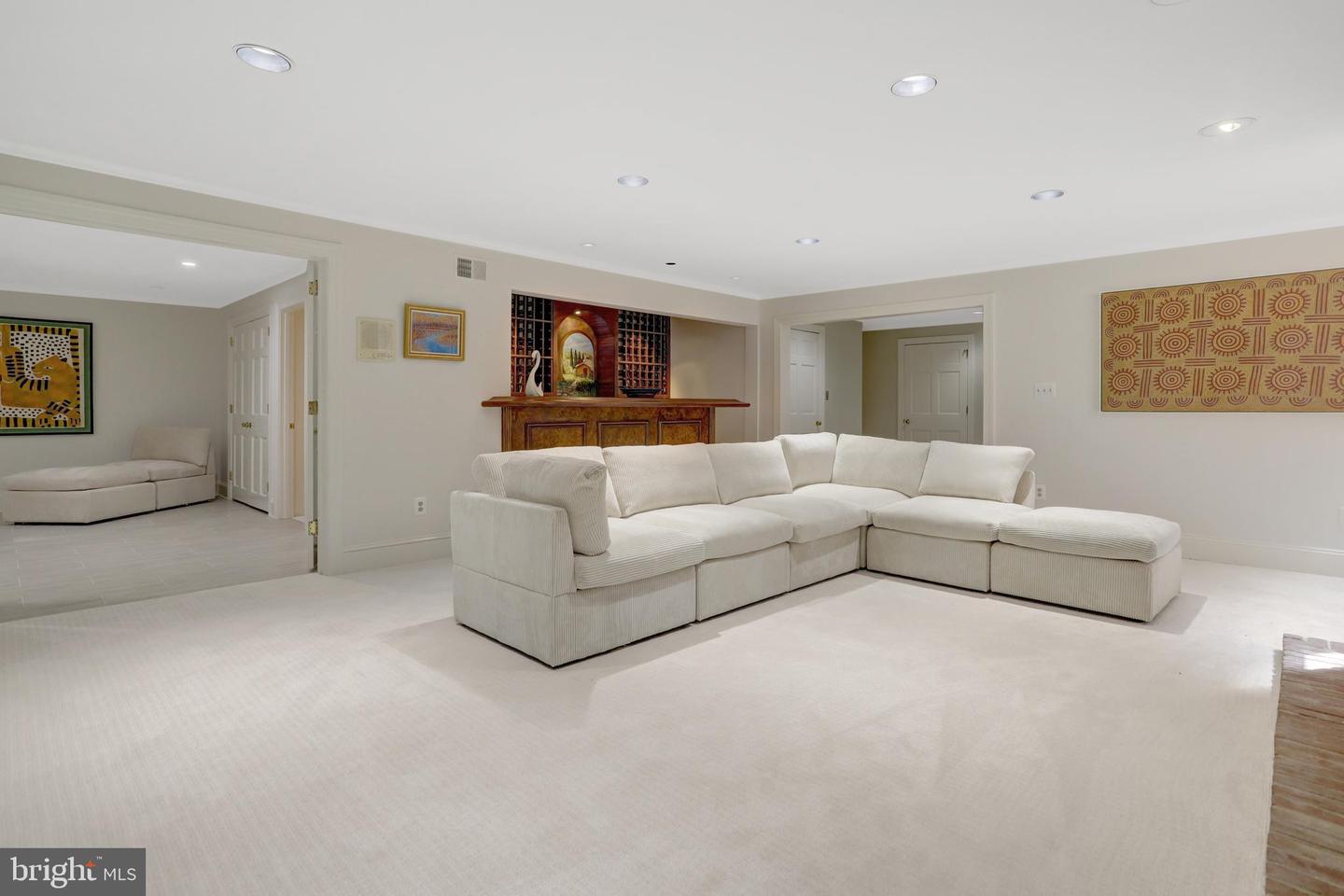 119 WOLFE ST, ALEXANDRIA, Virginia 22314, 6 Bedrooms Bedrooms, ,4 BathroomsBathrooms,Residential,For sale,119 WOLFE ST,VAAX2044858 MLS # VAAX2044858