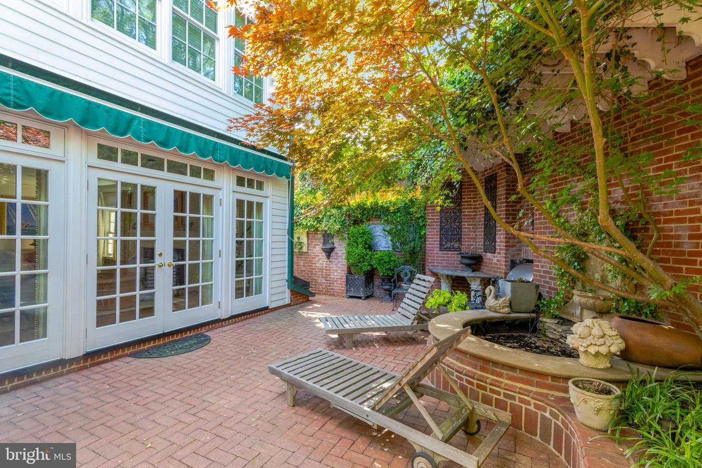 119 WOLFE ST, ALEXANDRIA, Virginia 22314, 6 Bedrooms Bedrooms, ,4 BathroomsBathrooms,Residential,For sale,119 WOLFE ST,VAAX2044858 MLS # VAAX2044858