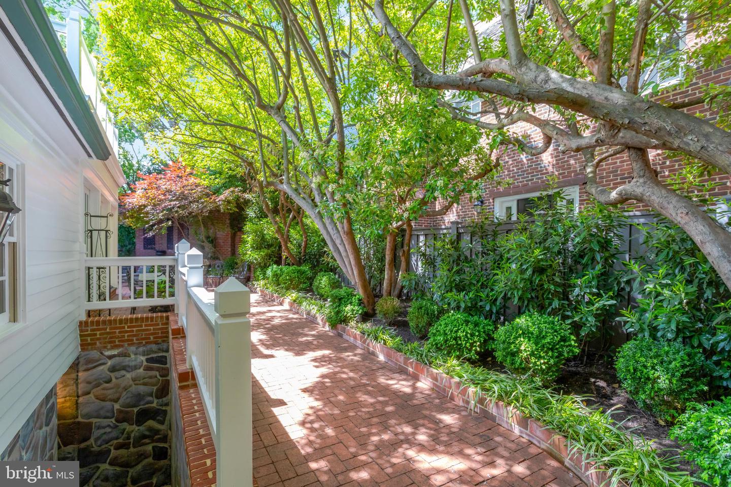 119 WOLFE ST, ALEXANDRIA, Virginia 22314, 6 Bedrooms Bedrooms, ,4 BathroomsBathrooms,Residential,For sale,119 WOLFE ST,VAAX2044858 MLS # VAAX2044858