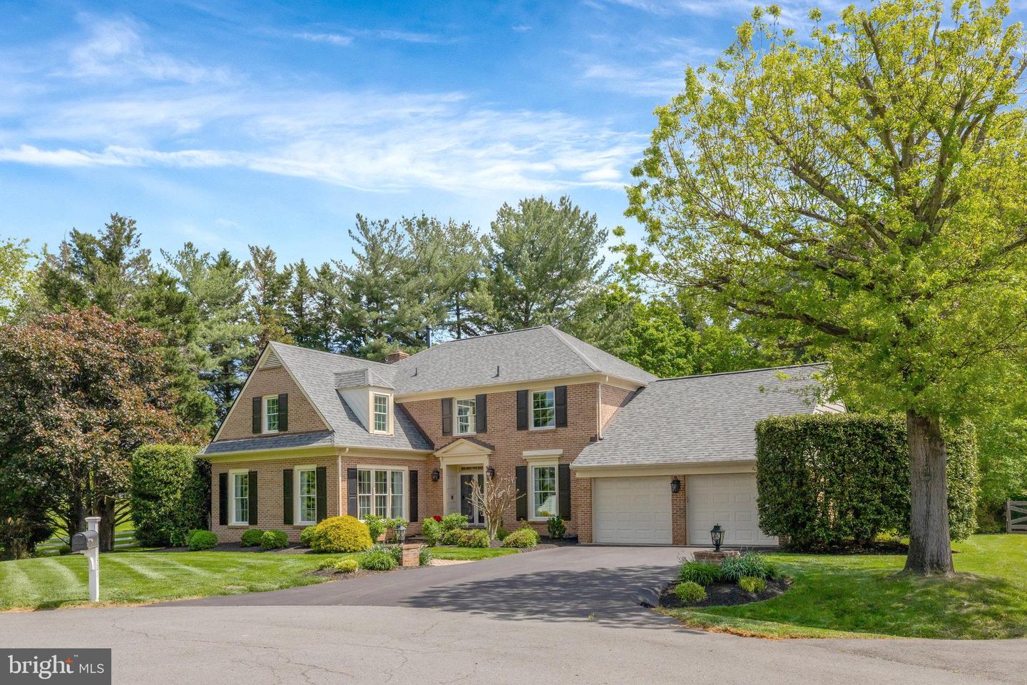 1301 BROOKDALE TER, VIENNA, Virginia 22182, 5 Bedrooms Bedrooms, ,4 BathroomsBathrooms,Residential,For sale,1301 BROOKDALE TER,VAFX2238208 MLS # VAFX2238208
