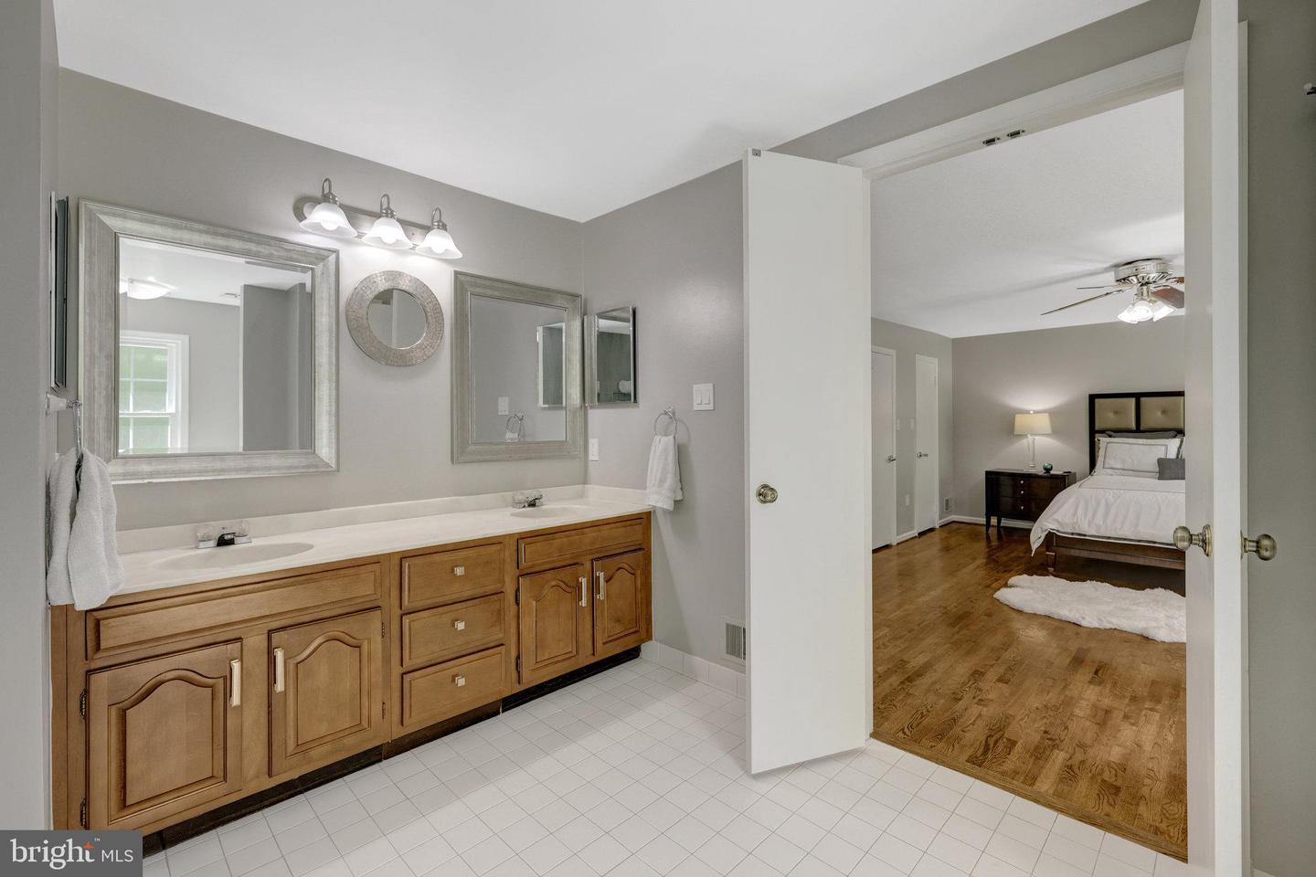1301 BROOKDALE TER, VIENNA, Virginia 22182, 5 Bedrooms Bedrooms, ,4 BathroomsBathrooms,Residential,For sale,1301 BROOKDALE TER,VAFX2238208 MLS # VAFX2238208