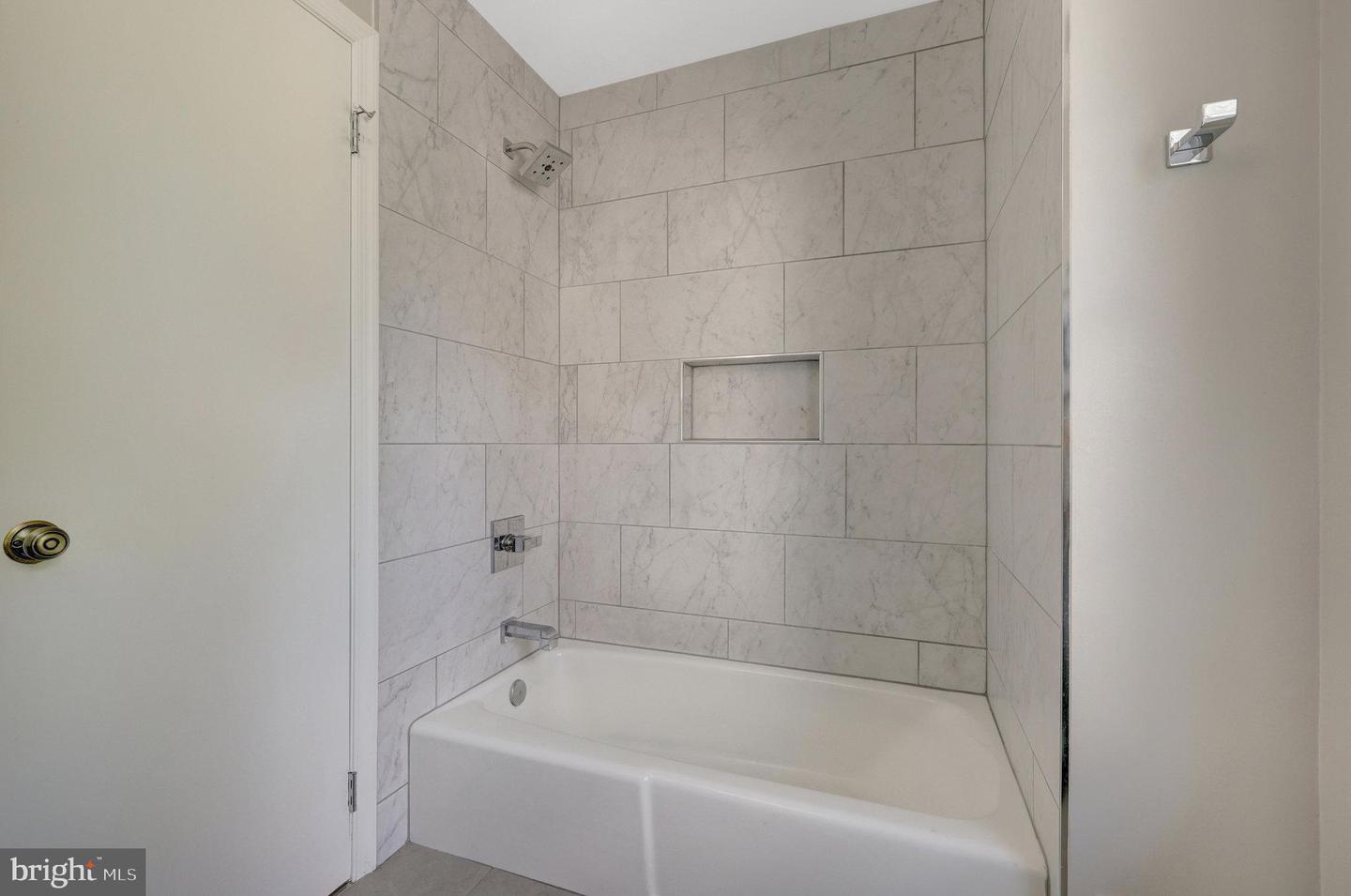 1301 BROOKDALE TER, VIENNA, Virginia 22182, 5 Bedrooms Bedrooms, ,4 BathroomsBathrooms,Residential,For sale,1301 BROOKDALE TER,VAFX2238208 MLS # VAFX2238208