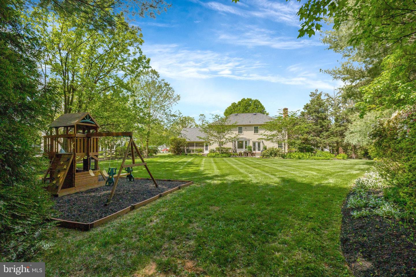 1301 BROOKDALE TER, VIENNA, Virginia 22182, 5 Bedrooms Bedrooms, ,4 BathroomsBathrooms,Residential,For sale,1301 BROOKDALE TER,VAFX2238208 MLS # VAFX2238208