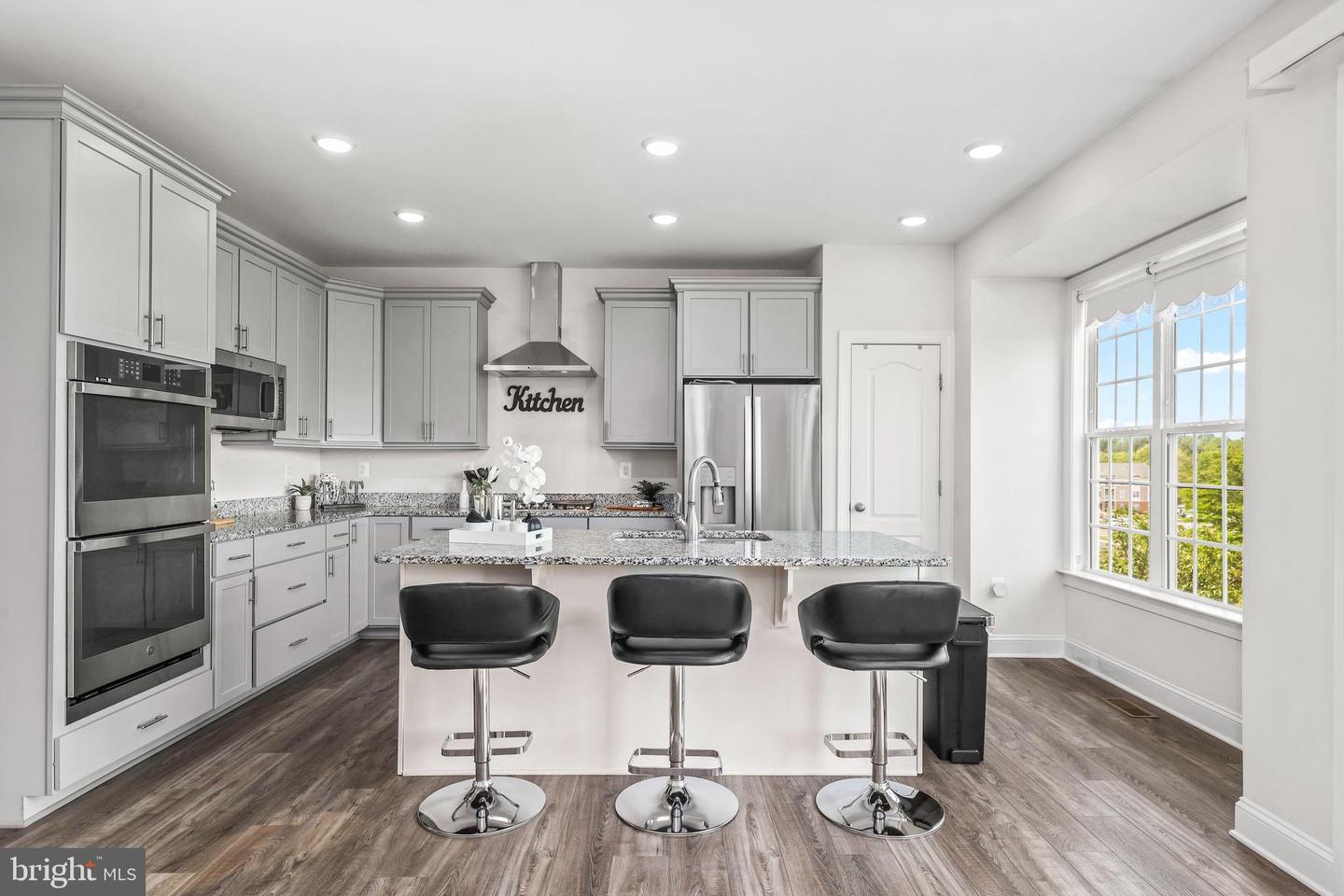15304 BALLERINA LOOP, WOODBRIDGE, Virginia 22193, 4 Bedrooms Bedrooms, ,3 BathroomsBathrooms,Residential,For sale,15304 BALLERINA LOOP,VAPW2093758 MLS # VAPW2093758