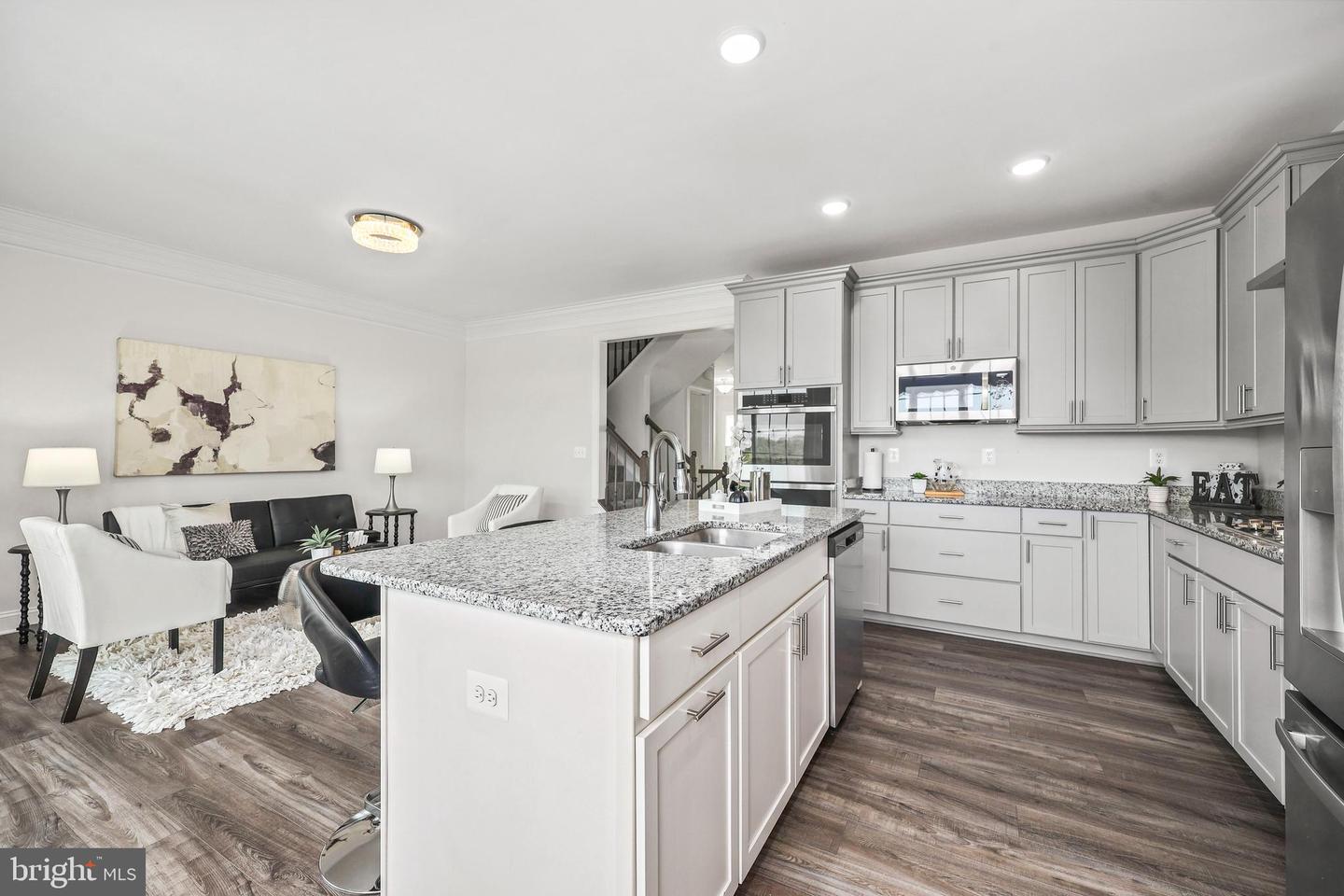 15304 BALLERINA LOOP, WOODBRIDGE, Virginia 22193, 4 Bedrooms Bedrooms, ,3 BathroomsBathrooms,Residential,For sale,15304 BALLERINA LOOP,VAPW2093758 MLS # VAPW2093758