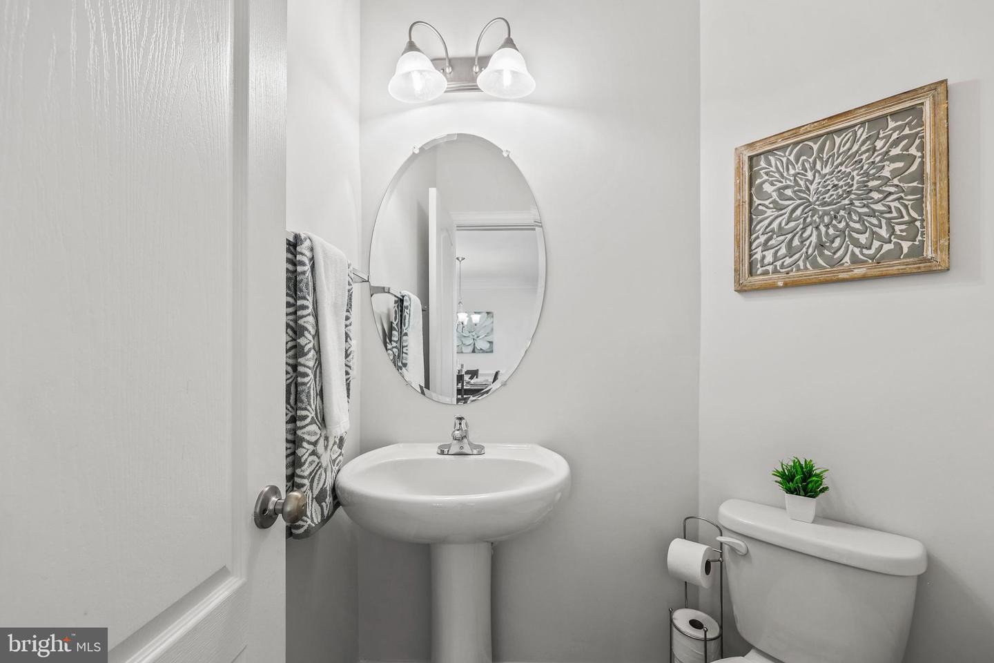 15304 BALLERINA LOOP, WOODBRIDGE, Virginia 22193, 4 Bedrooms Bedrooms, ,3 BathroomsBathrooms,Residential,For sale,15304 BALLERINA LOOP,VAPW2093758 MLS # VAPW2093758