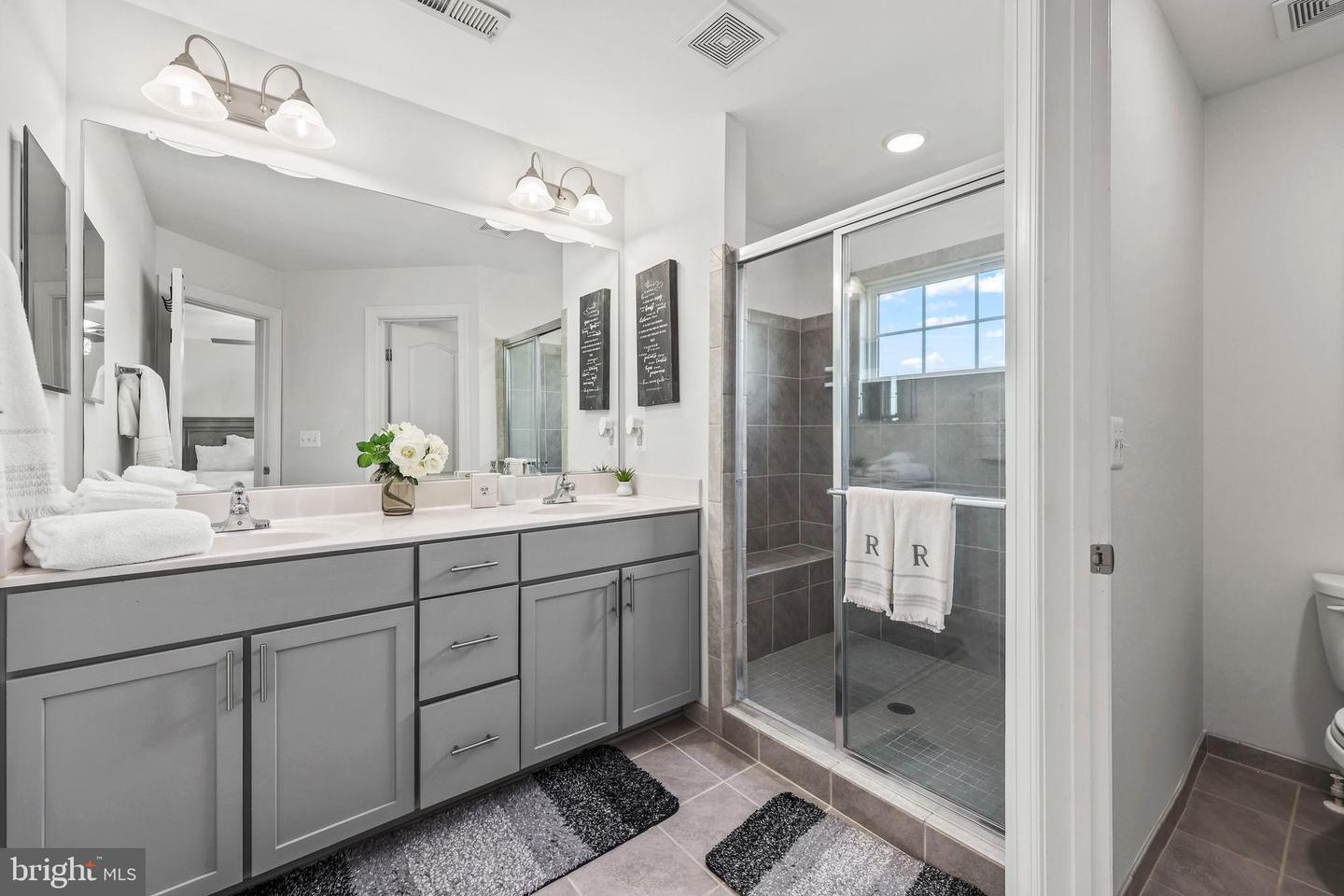 15304 BALLERINA LOOP, WOODBRIDGE, Virginia 22193, 4 Bedrooms Bedrooms, ,3 BathroomsBathrooms,Residential,For sale,15304 BALLERINA LOOP,VAPW2093758 MLS # VAPW2093758
