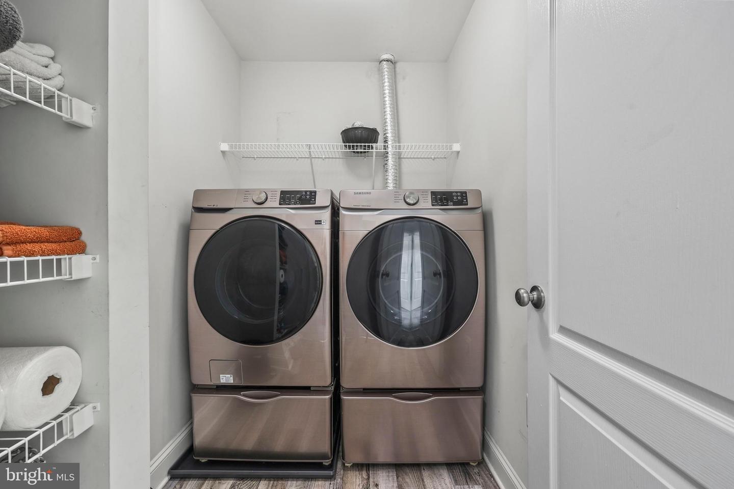15304 BALLERINA LOOP, WOODBRIDGE, Virginia 22193, 4 Bedrooms Bedrooms, ,3 BathroomsBathrooms,Residential,For sale,15304 BALLERINA LOOP,VAPW2093758 MLS # VAPW2093758