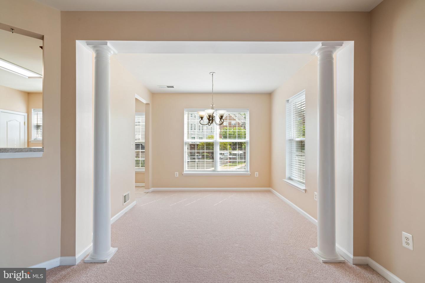 9710 HANDERSON PL #UNIT 207, MANASSAS PARK, Virginia 20111, 2 Bedrooms Bedrooms, ,2 BathroomsBathrooms,Residential,For sale,9710 HANDERSON PL #UNIT 207,VAMP2003006 MLS # VAMP2003006