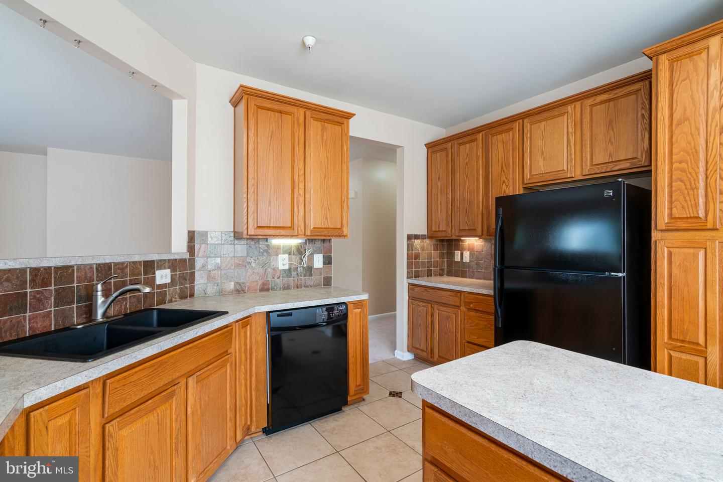 9710 HANDERSON PL #UNIT 207, MANASSAS PARK, Virginia 20111, 2 Bedrooms Bedrooms, ,2 BathroomsBathrooms,Residential,For sale,9710 HANDERSON PL #UNIT 207,VAMP2003006 MLS # VAMP2003006