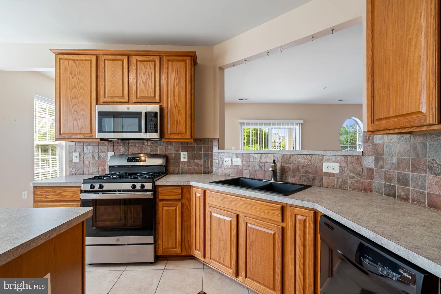9710 HANDERSON PL #UNIT 207, MANASSAS PARK, Virginia 20111, 2 Bedrooms Bedrooms, ,2 BathroomsBathrooms,Residential,For sale,9710 HANDERSON PL #UNIT 207,VAMP2003006 MLS # VAMP2003006