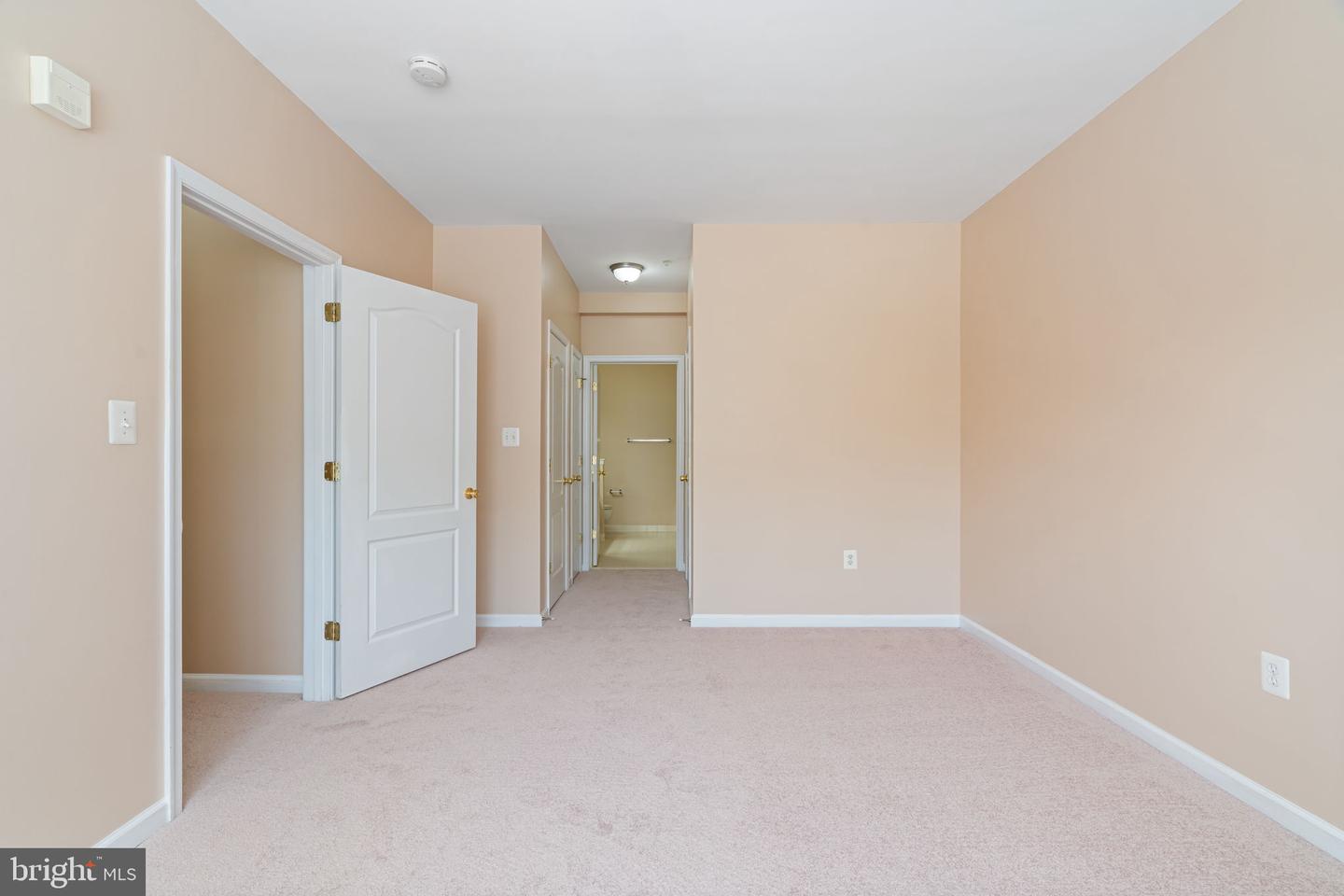 9710 HANDERSON PL #UNIT 207, MANASSAS PARK, Virginia 20111, 2 Bedrooms Bedrooms, ,2 BathroomsBathrooms,Residential,For sale,9710 HANDERSON PL #UNIT 207,VAMP2003006 MLS # VAMP2003006